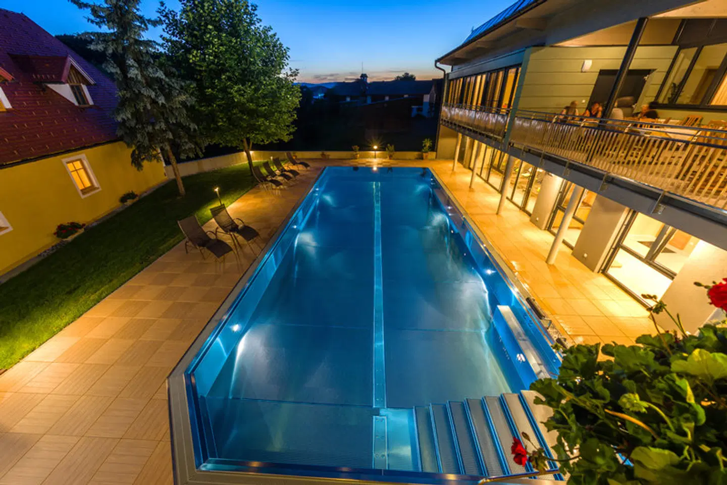 Hotel Schmied OUTDOOR_POOL