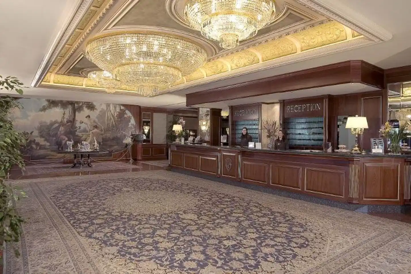 Grand Hotel Bristol Lobby