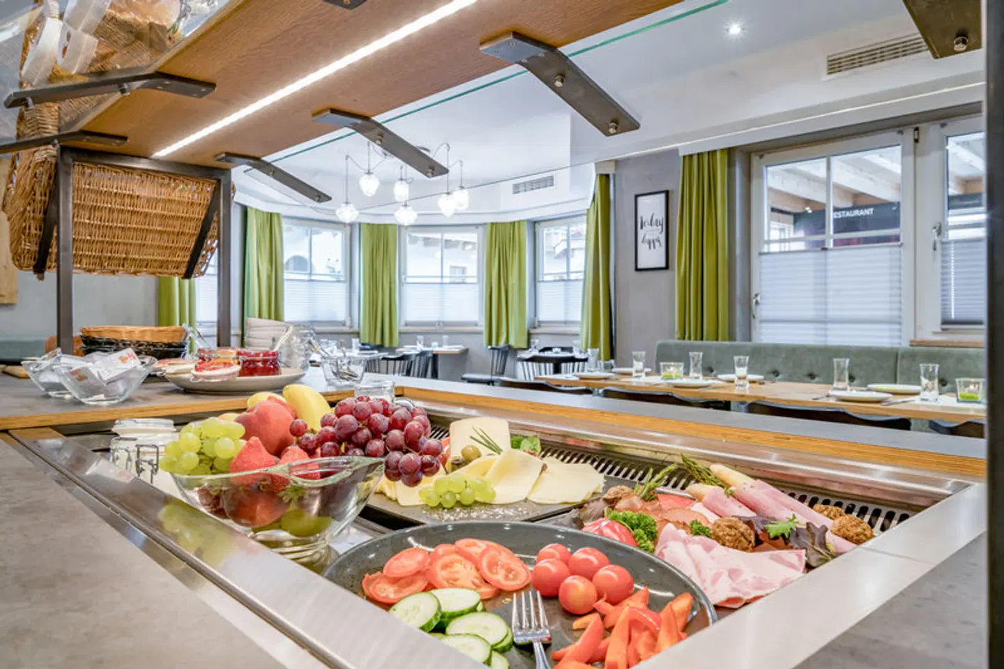 Arlen Lodge Hotel Restaurant