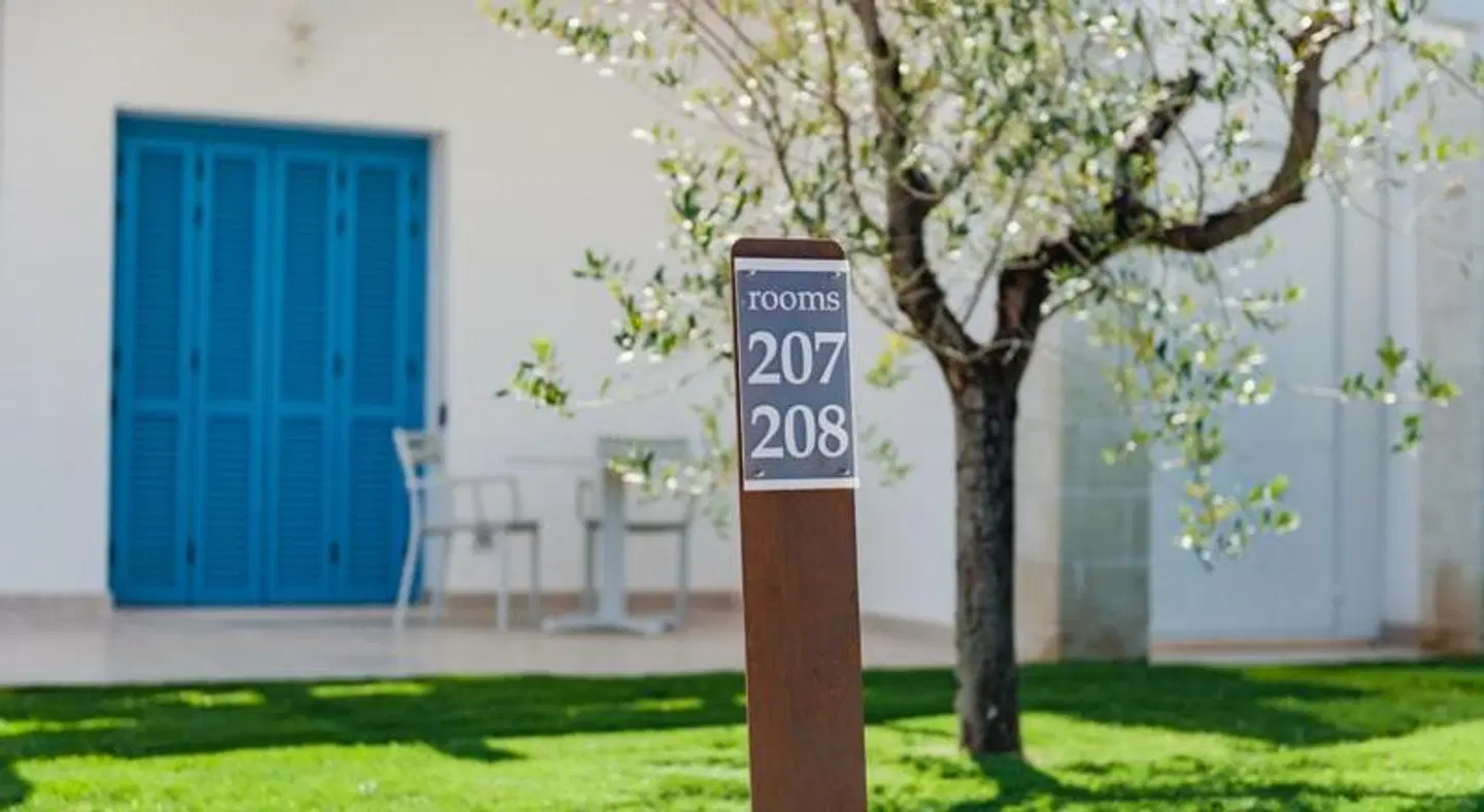 Cala Ponte Hotel EXTERIOR