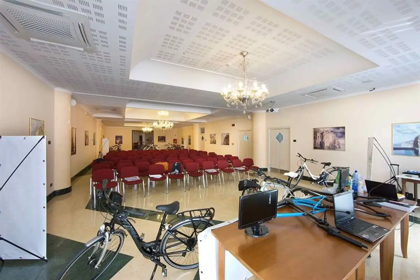 Ulisse Deluxe Hostel Konferenz