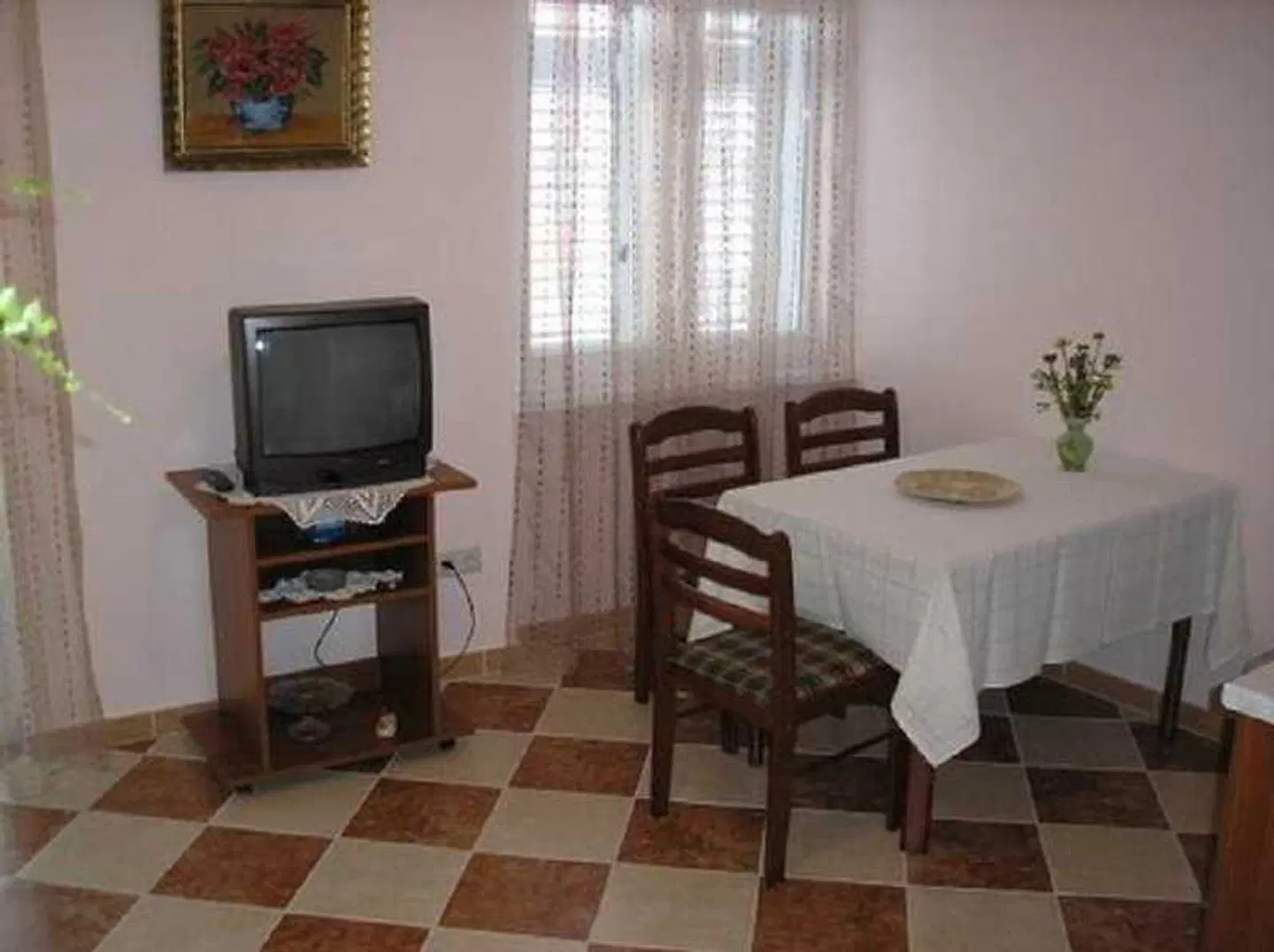 Split Apartments ROOM_EXAMPLE