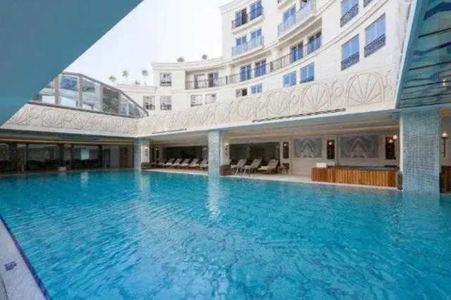 CVK Park Bosphorus Hotel 'stanbul OUTDOOR_POOL