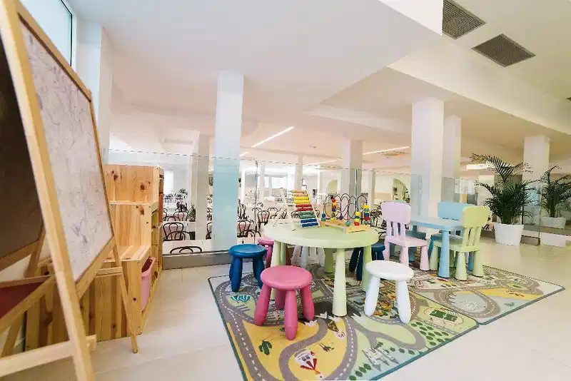 Paviljoni Slaven – Hotelfoto