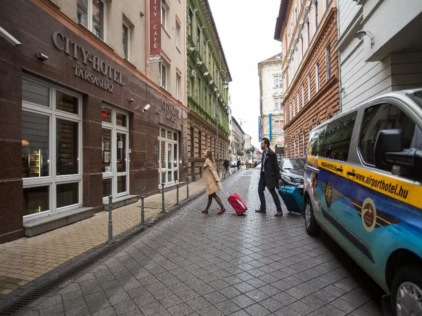 City Home Budapest Sport und Entertainment