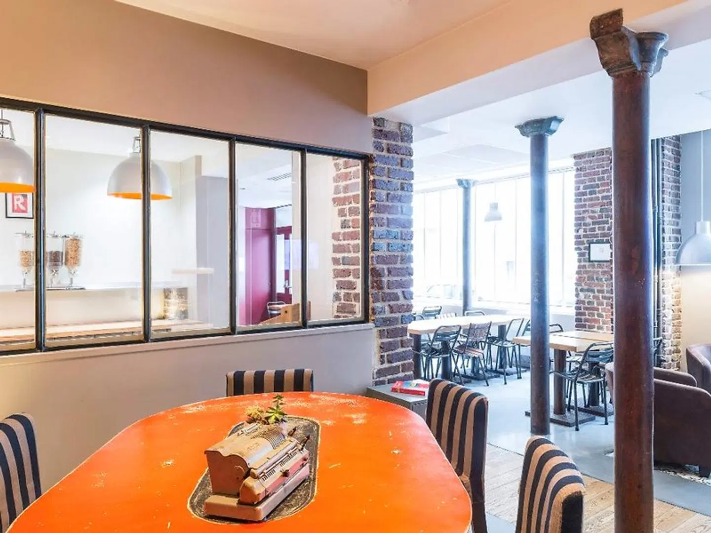 ibis Styles Paris Montmartre North Restaurant