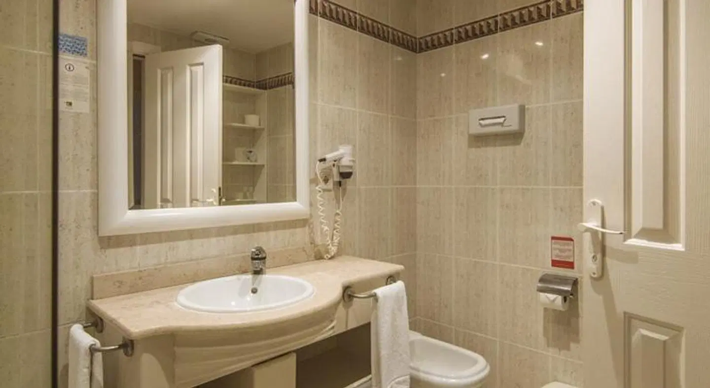 Aparthotel las Dunas Badezimmer