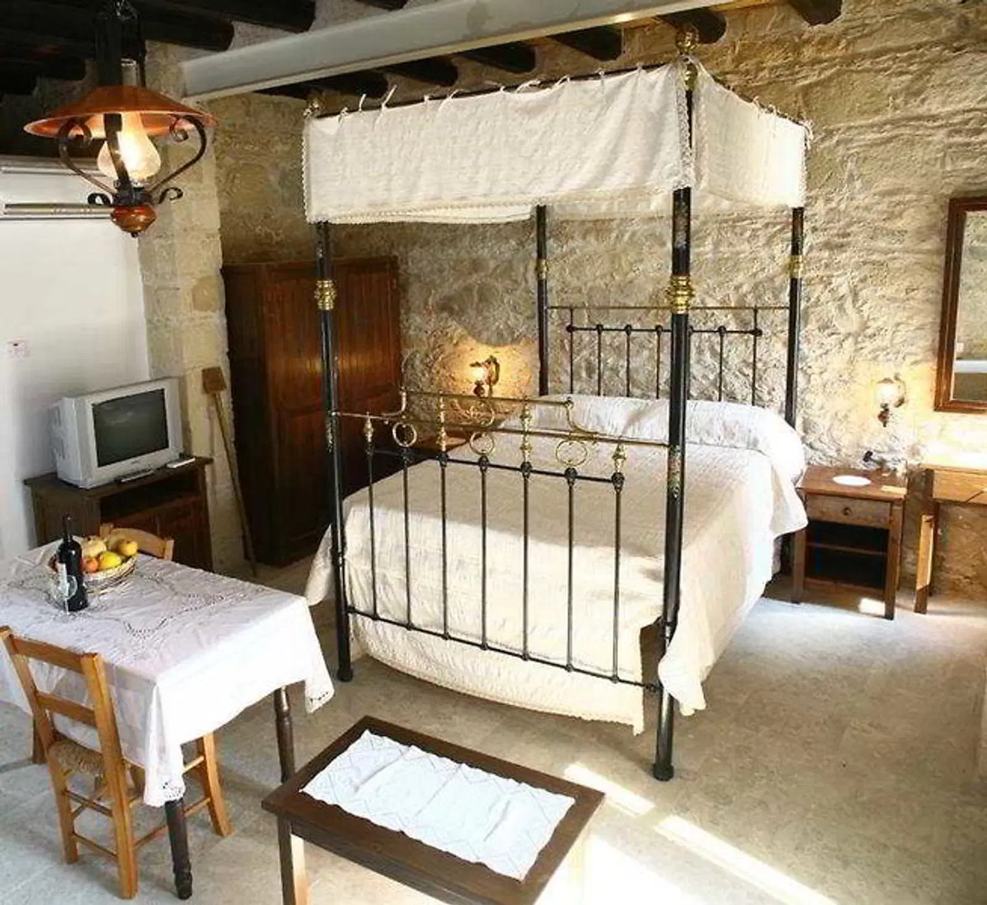 Leonidas Village Houses ROOM_EXAMPLE