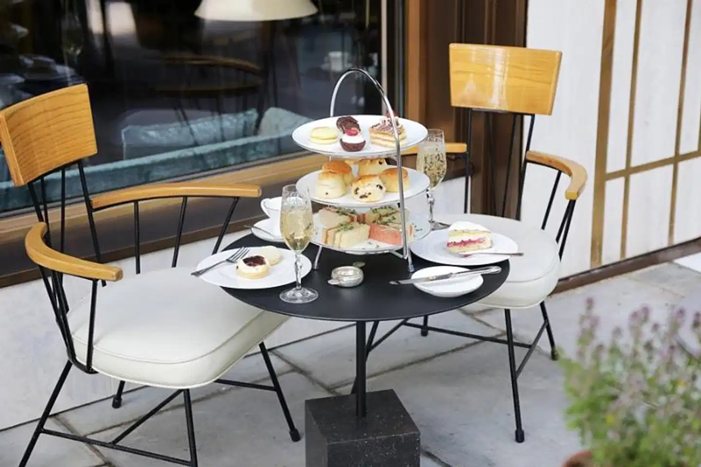 Athenaeum Terrasse