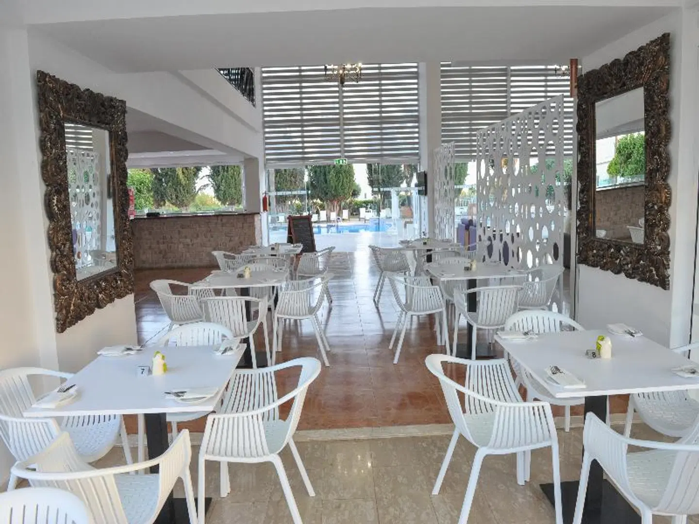 Fedrania Garden Hotel Restaurant
