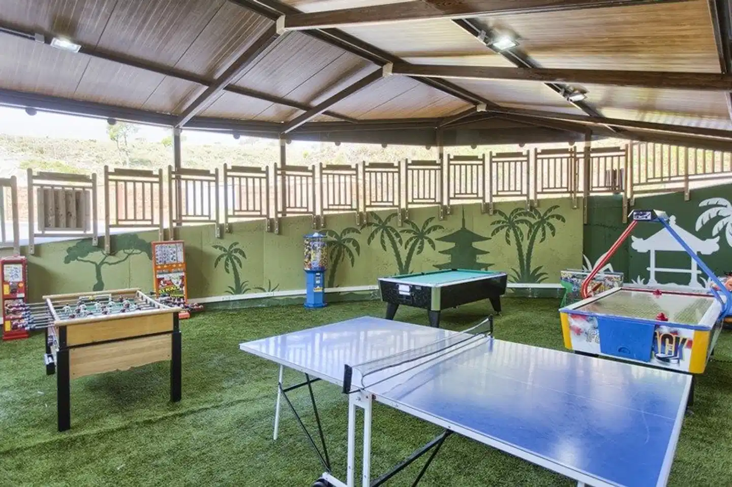 Magic Natura Animal, Waterpark Polynesian Lodge Resort Sport und Entertainment
