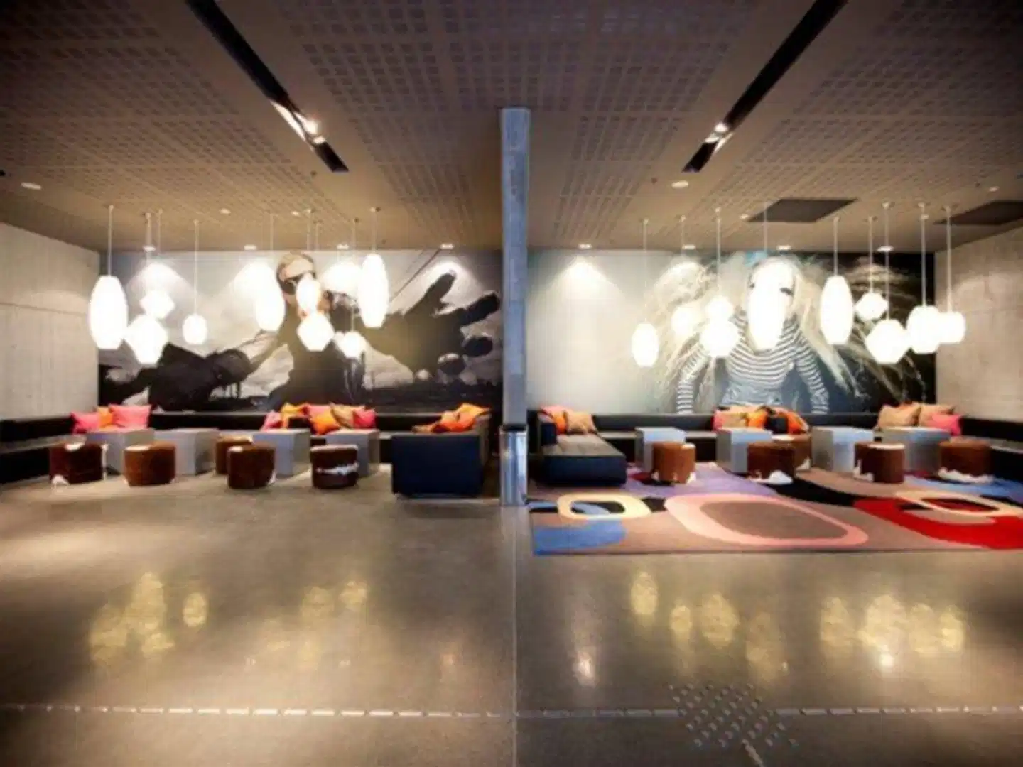 Comfort Hotel Square Lobby