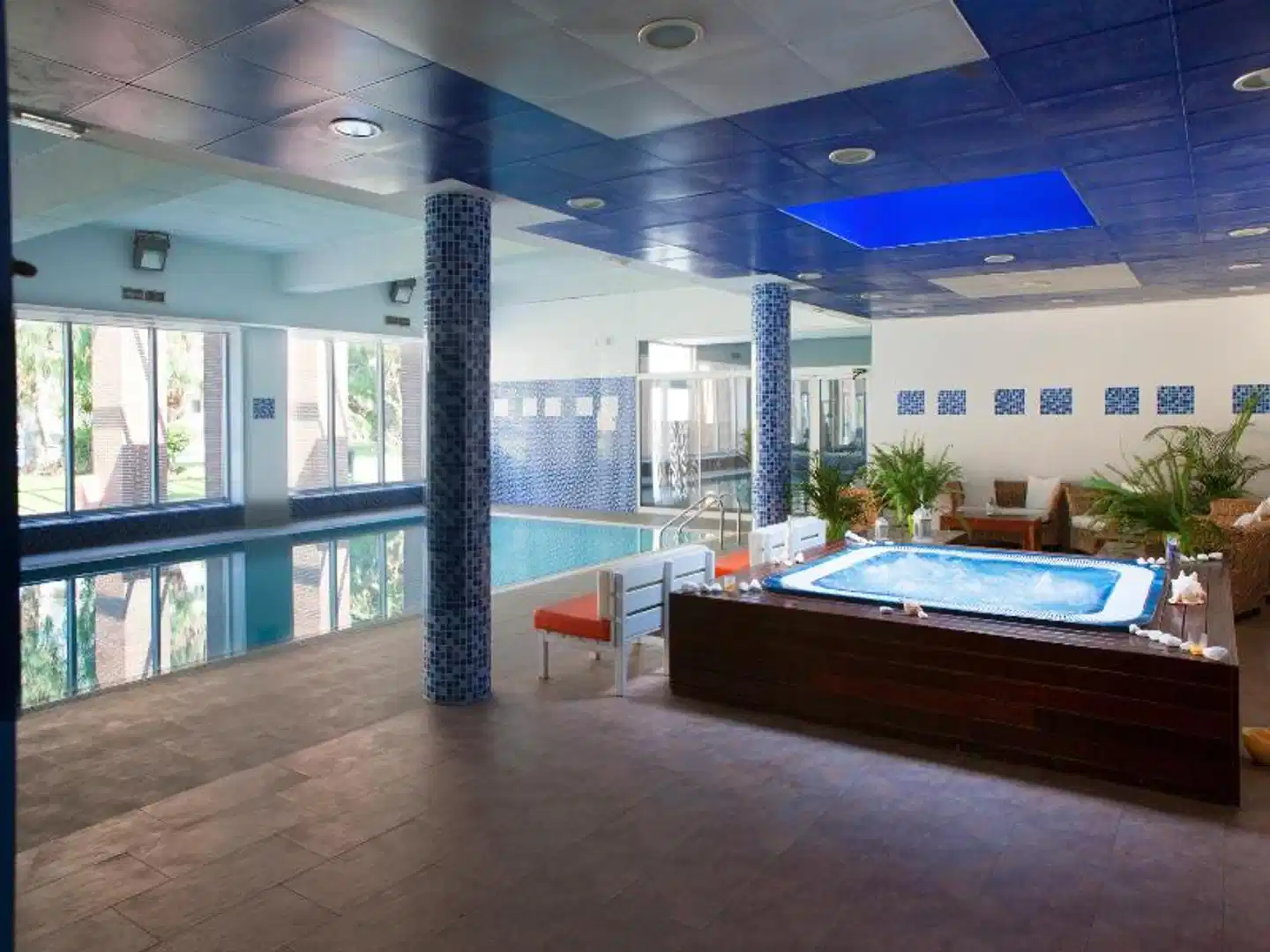 Ibersol Spa Aqquaria Hallenbad