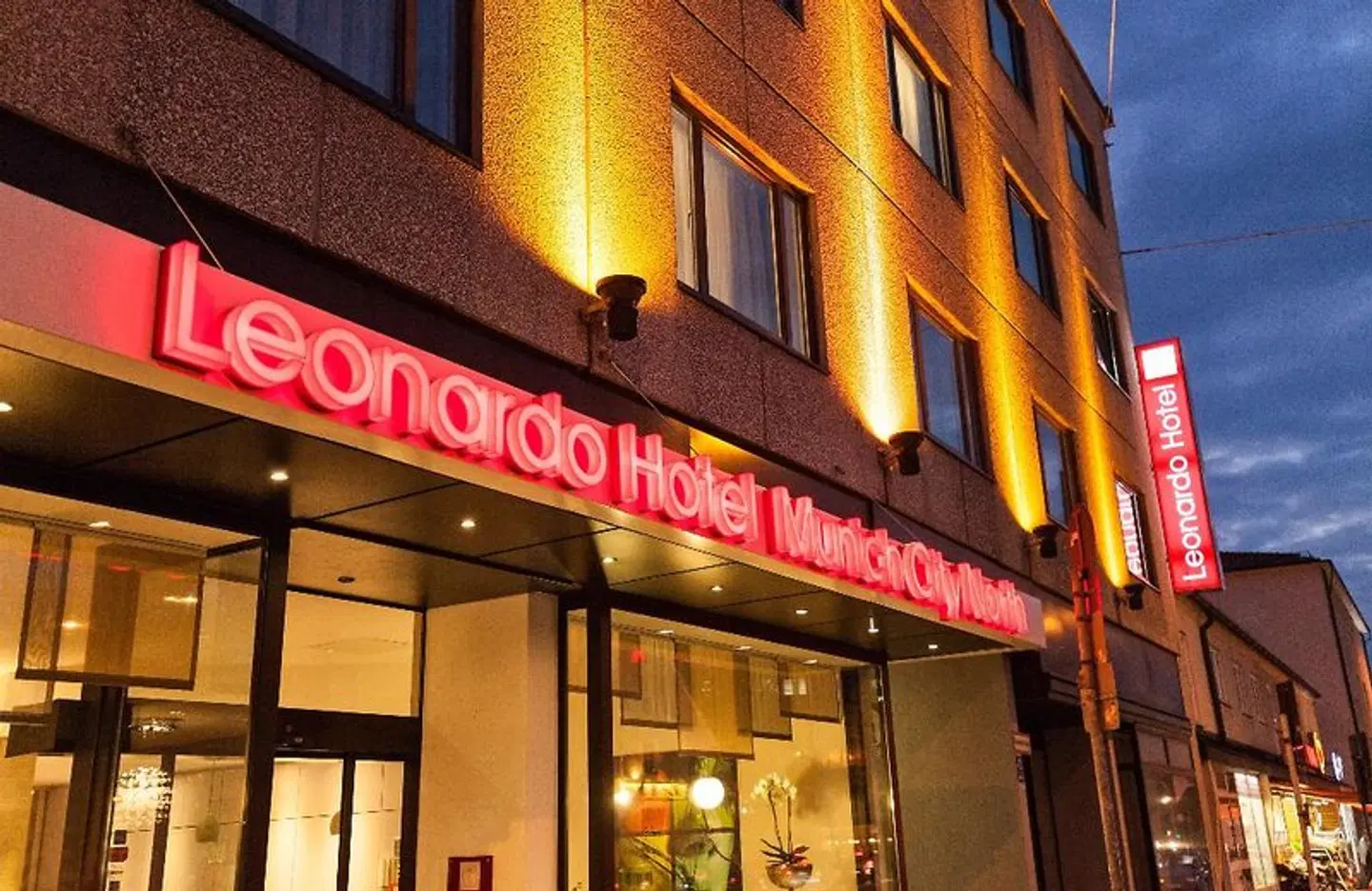 Leonardo Hotel Munich City North EXTERIOR