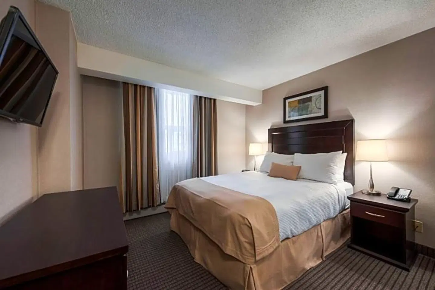 Coast Calgary Downtown Hotel & Suites by APA ROOM_EXAMPLE