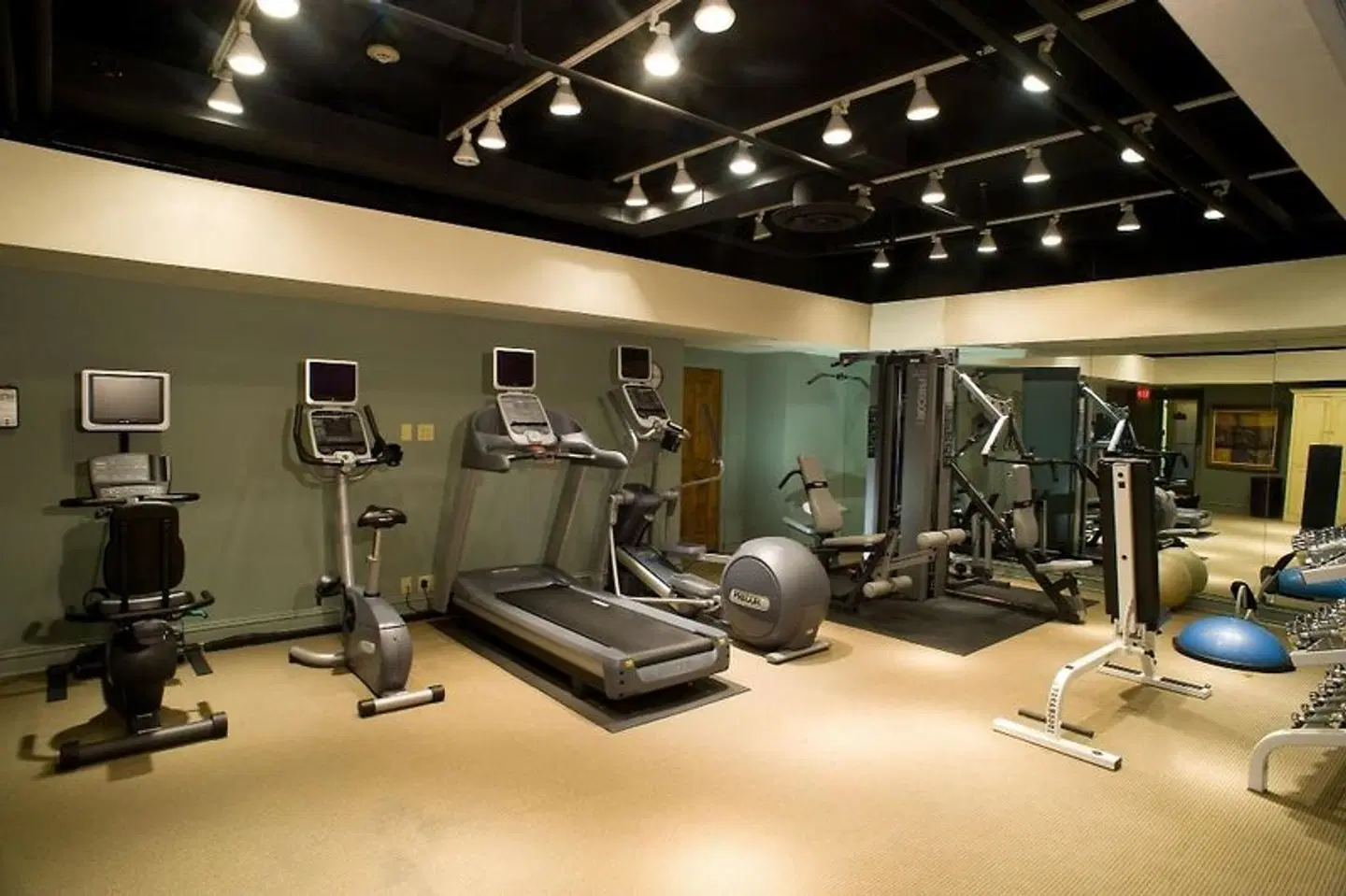 Vail's Mountain Haus at the Covered Bridge SPORTS_AND_LEISURE
