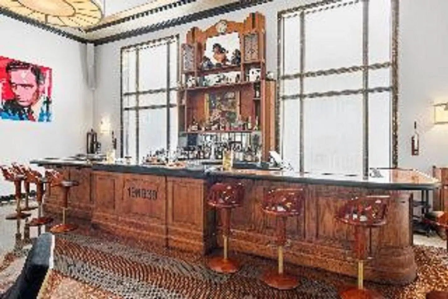 The National Hotel Bar