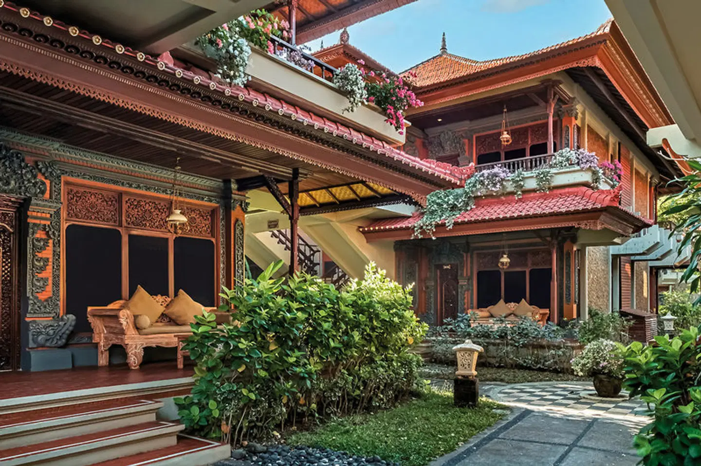 Bali Tropic Resort & Spa EXTERIOR