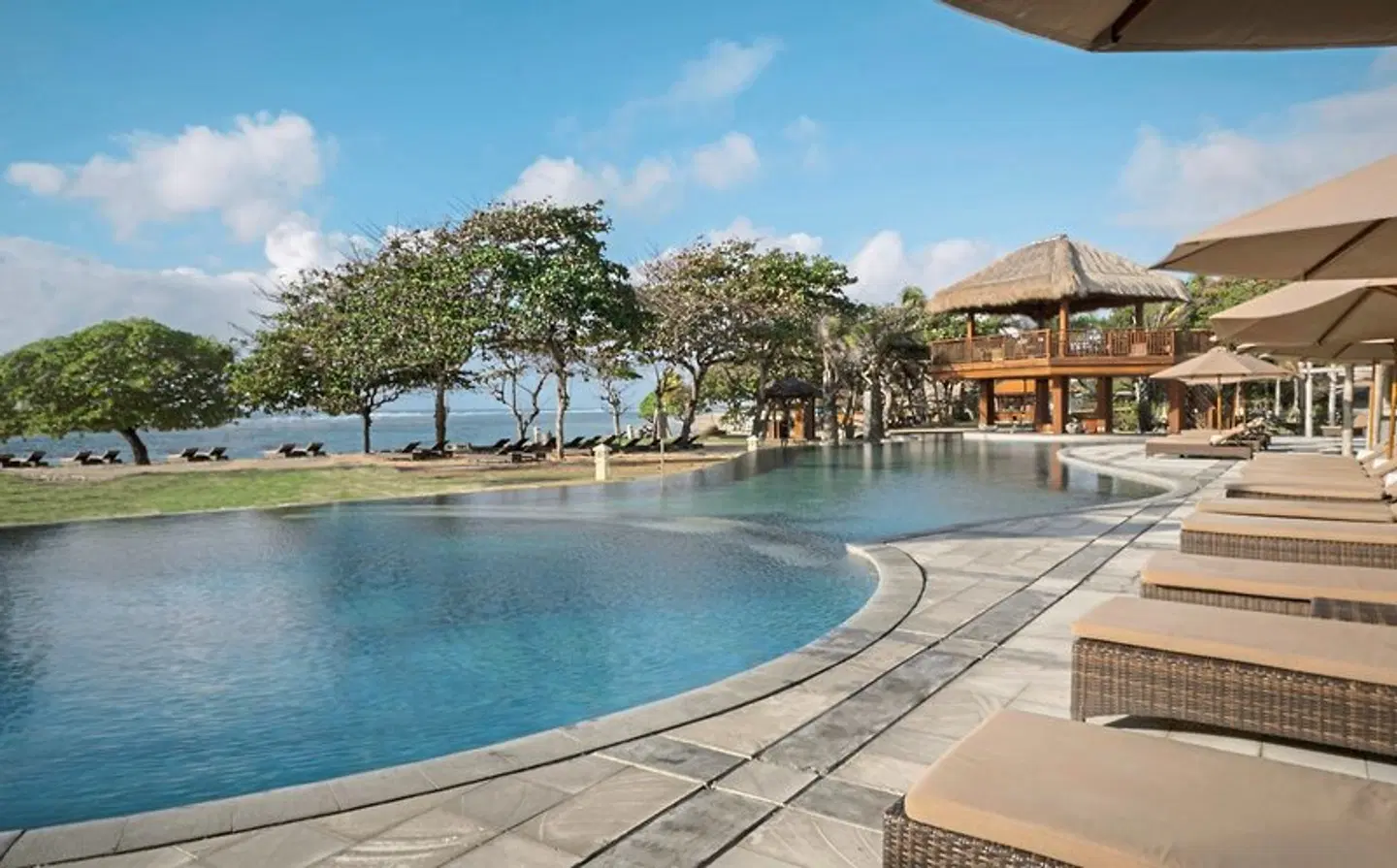 Merusaka Nusa Dua OUTDOOR_POOL