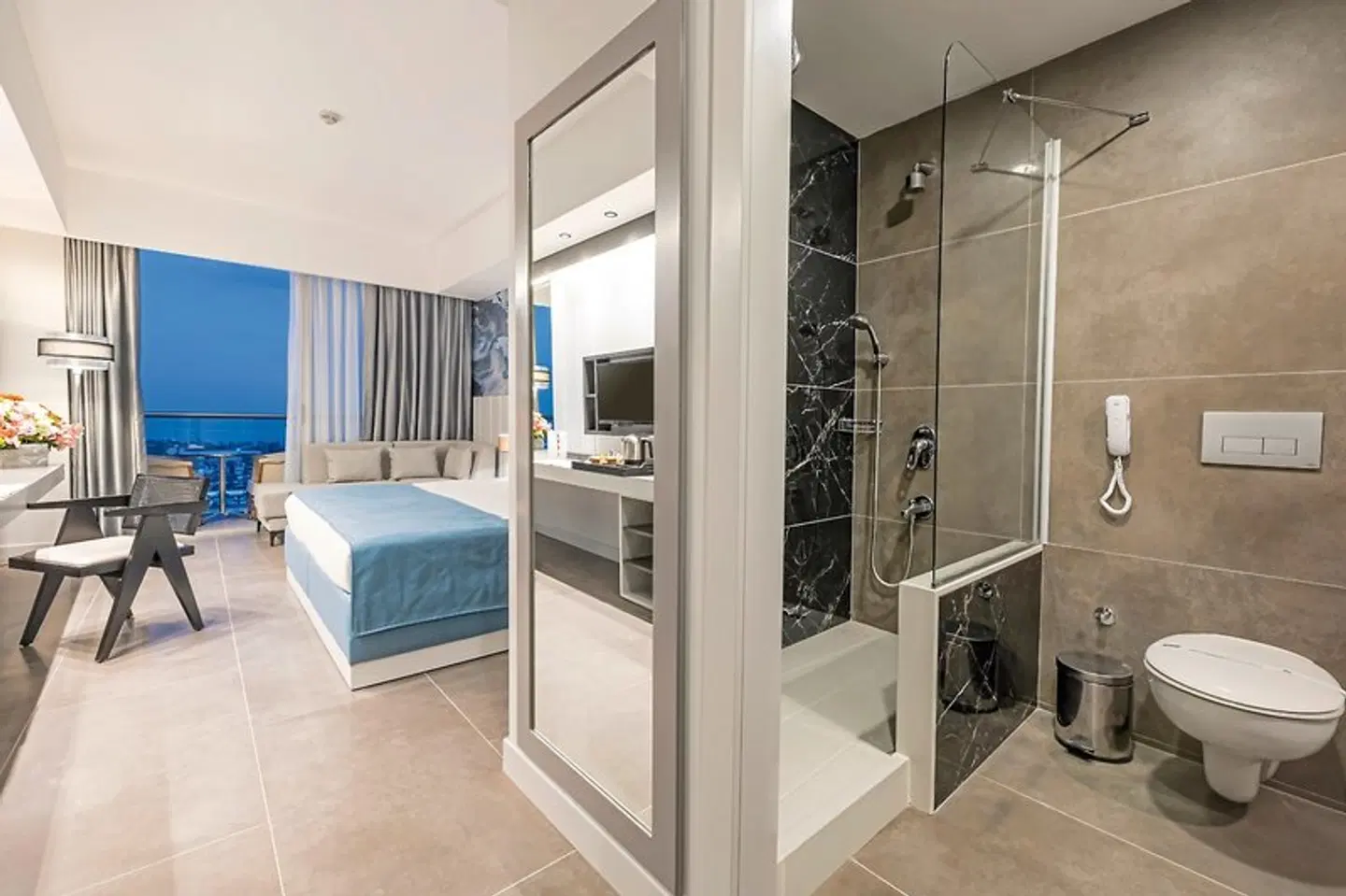 Crystal Centro Pearl Collection ROOM_EXAMPLE