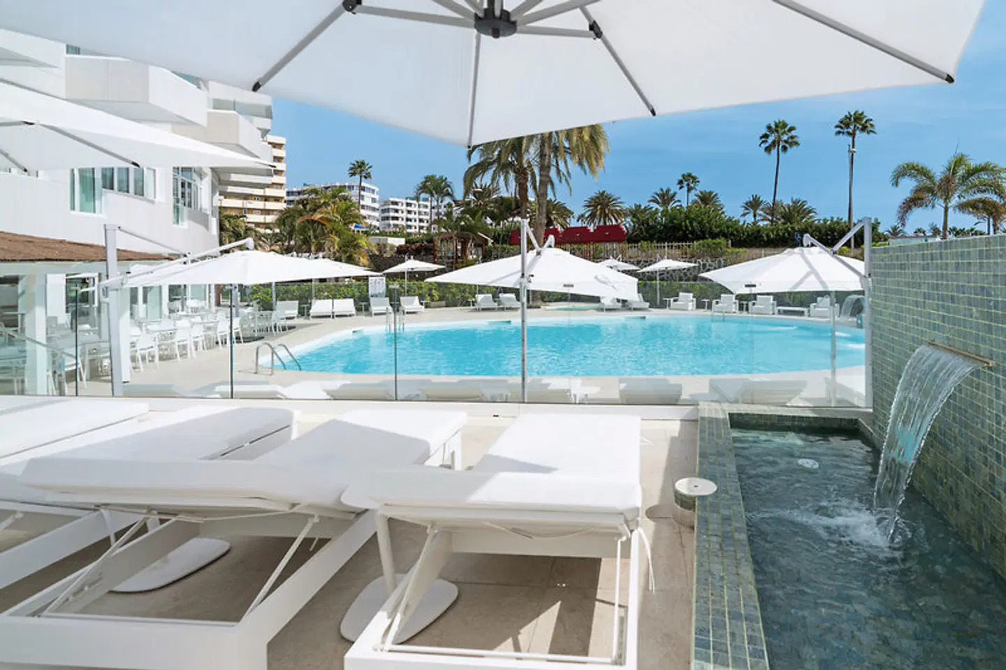 HL Rondo OUTDOOR_POOL