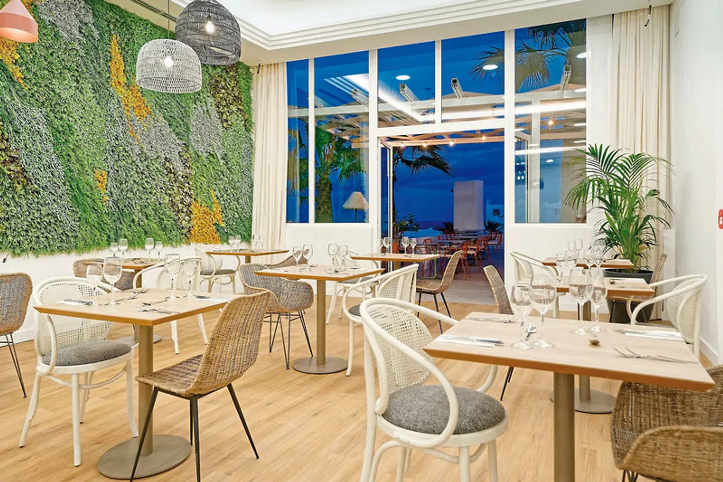 BLUESEA Golden Beach Restaurant