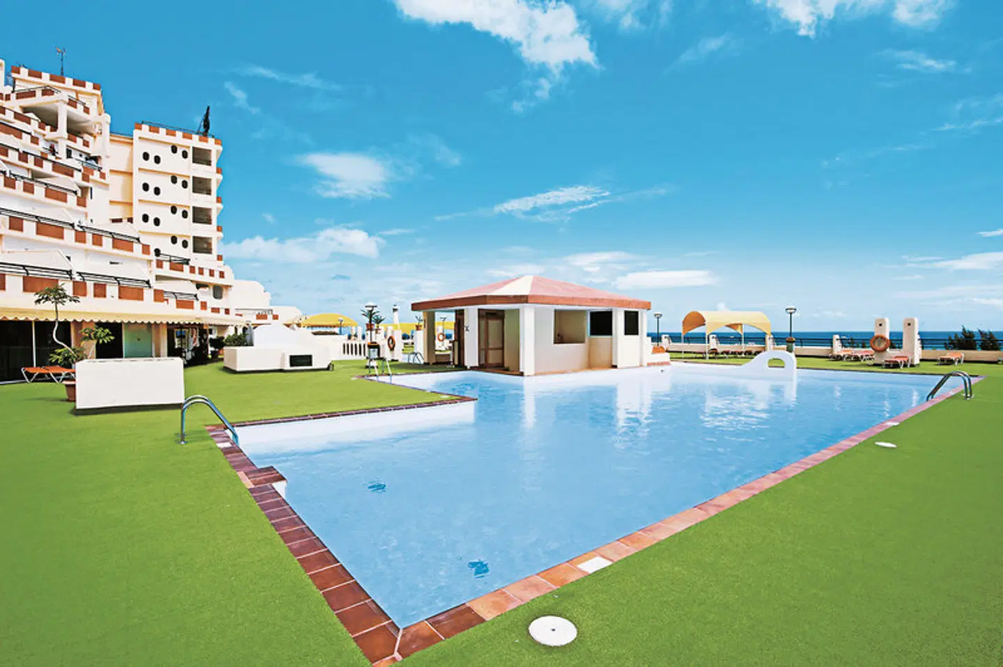 Palm Garden OUTDOOR_POOL