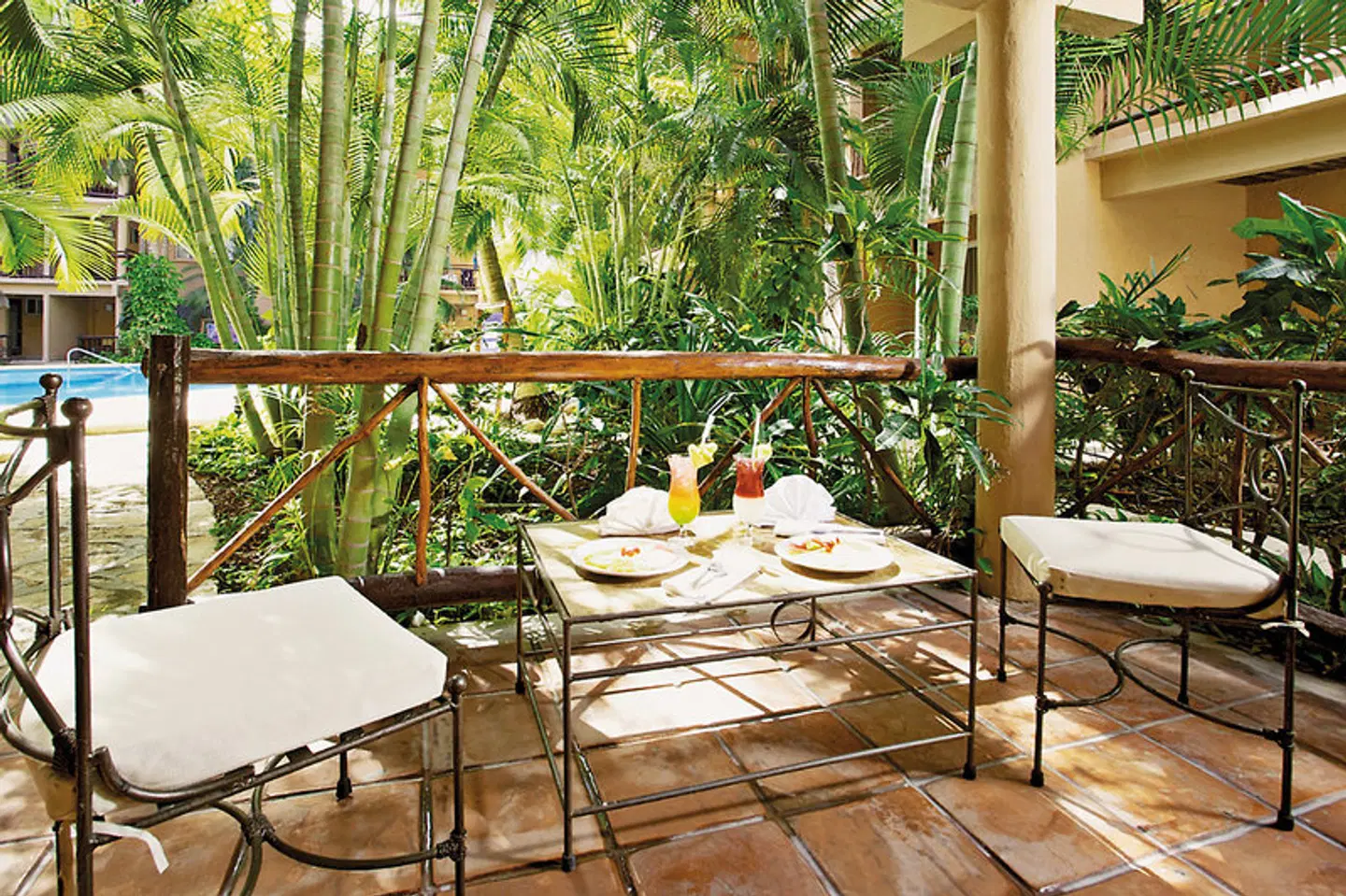 Tukan Hotel & Beach Club Restaurant