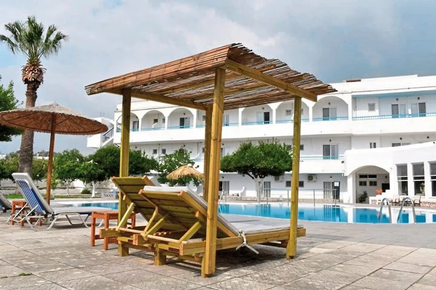 Manos Pension Terrasse