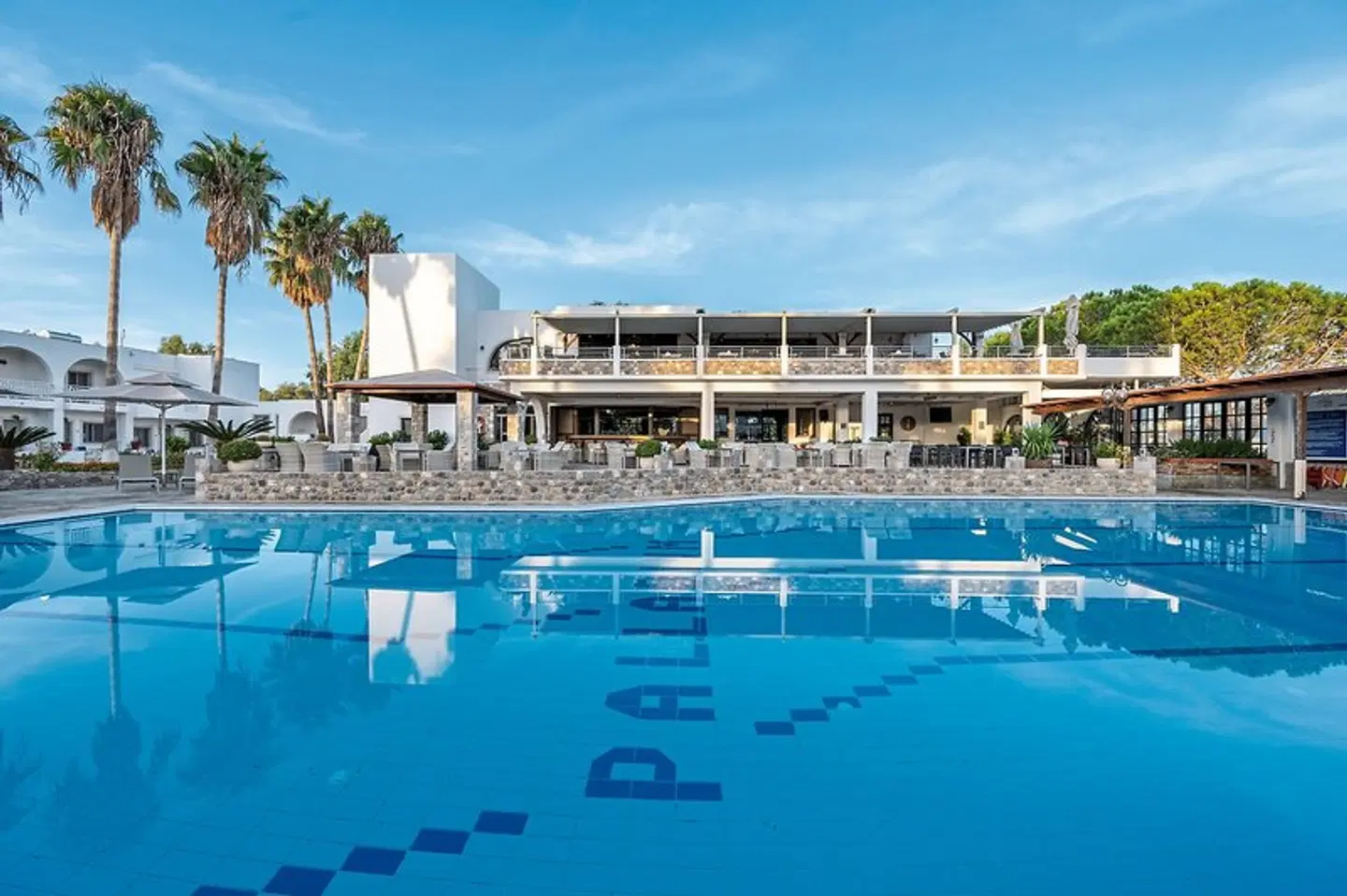 Palladium OUTDOOR_POOL
