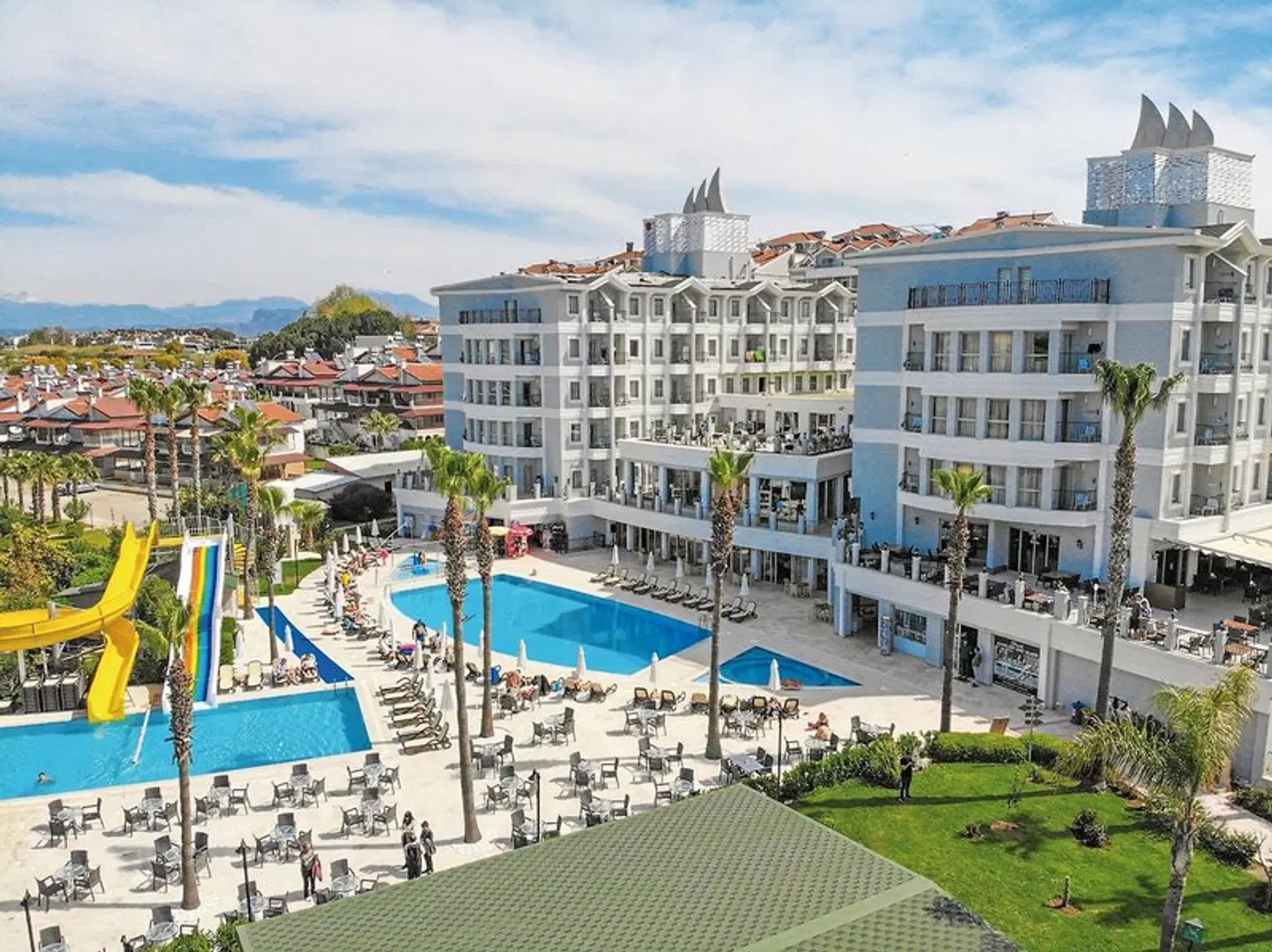 Royal Atlantis Beach EXTERIOR