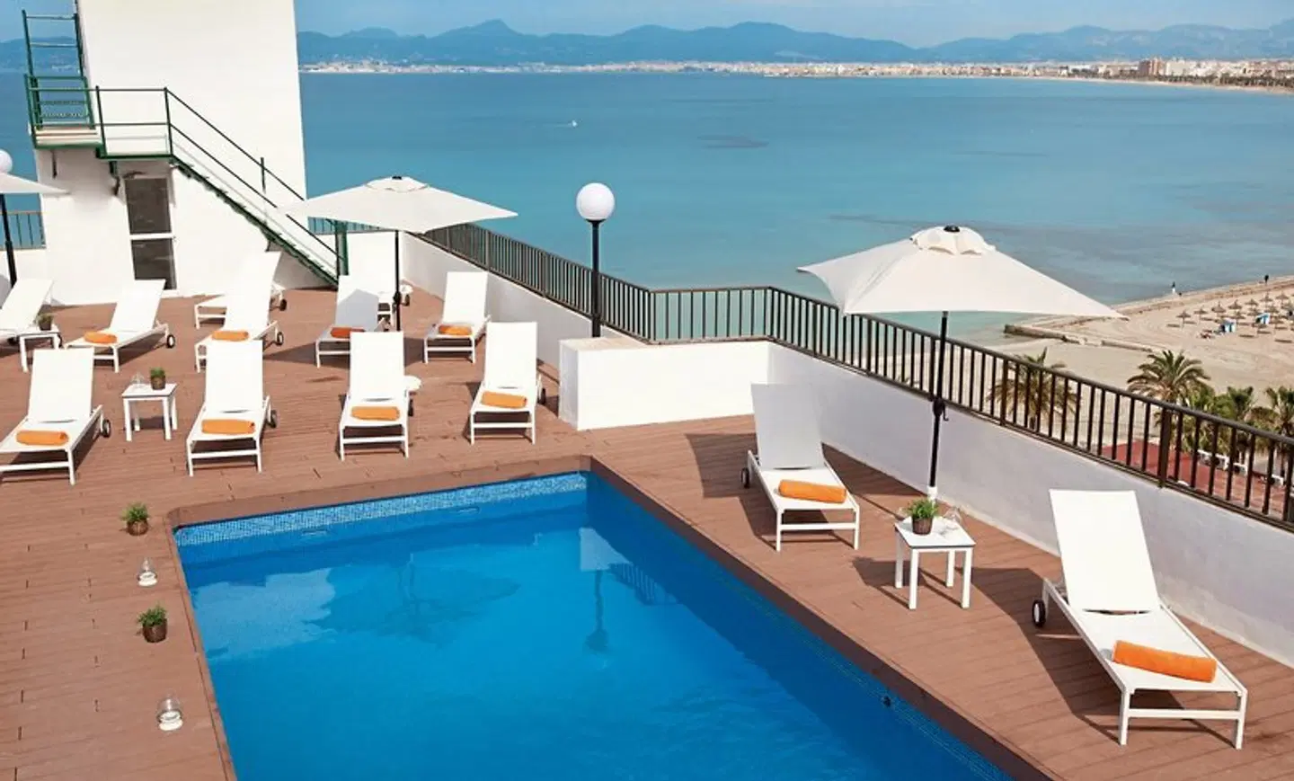 whala!beach Terrasse