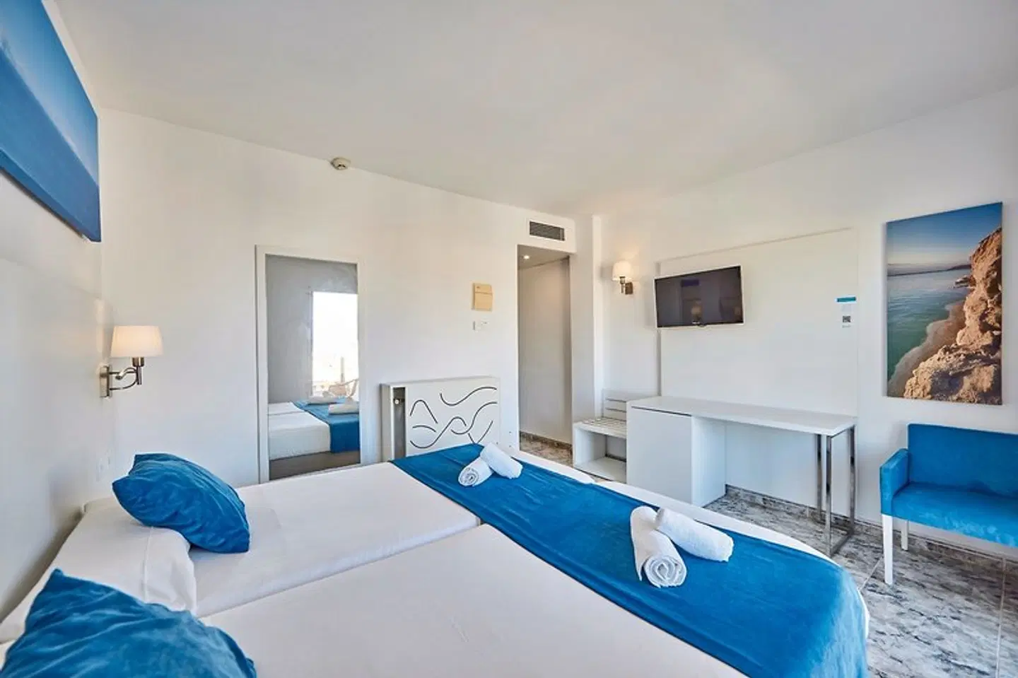 Ilusion Calma ROOM_EXAMPLE