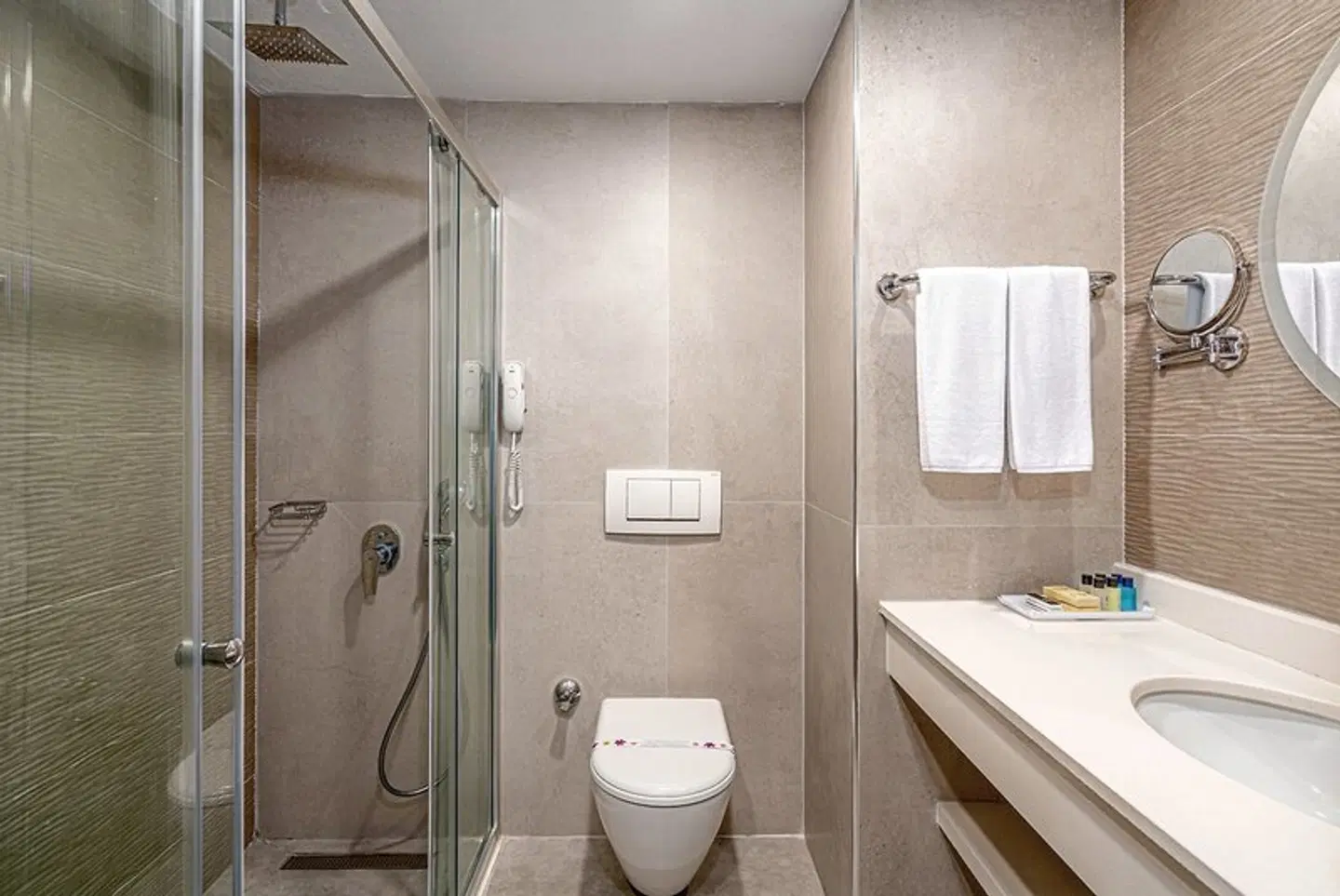 Side Story Resort & Spa Hotel Badezimmer
