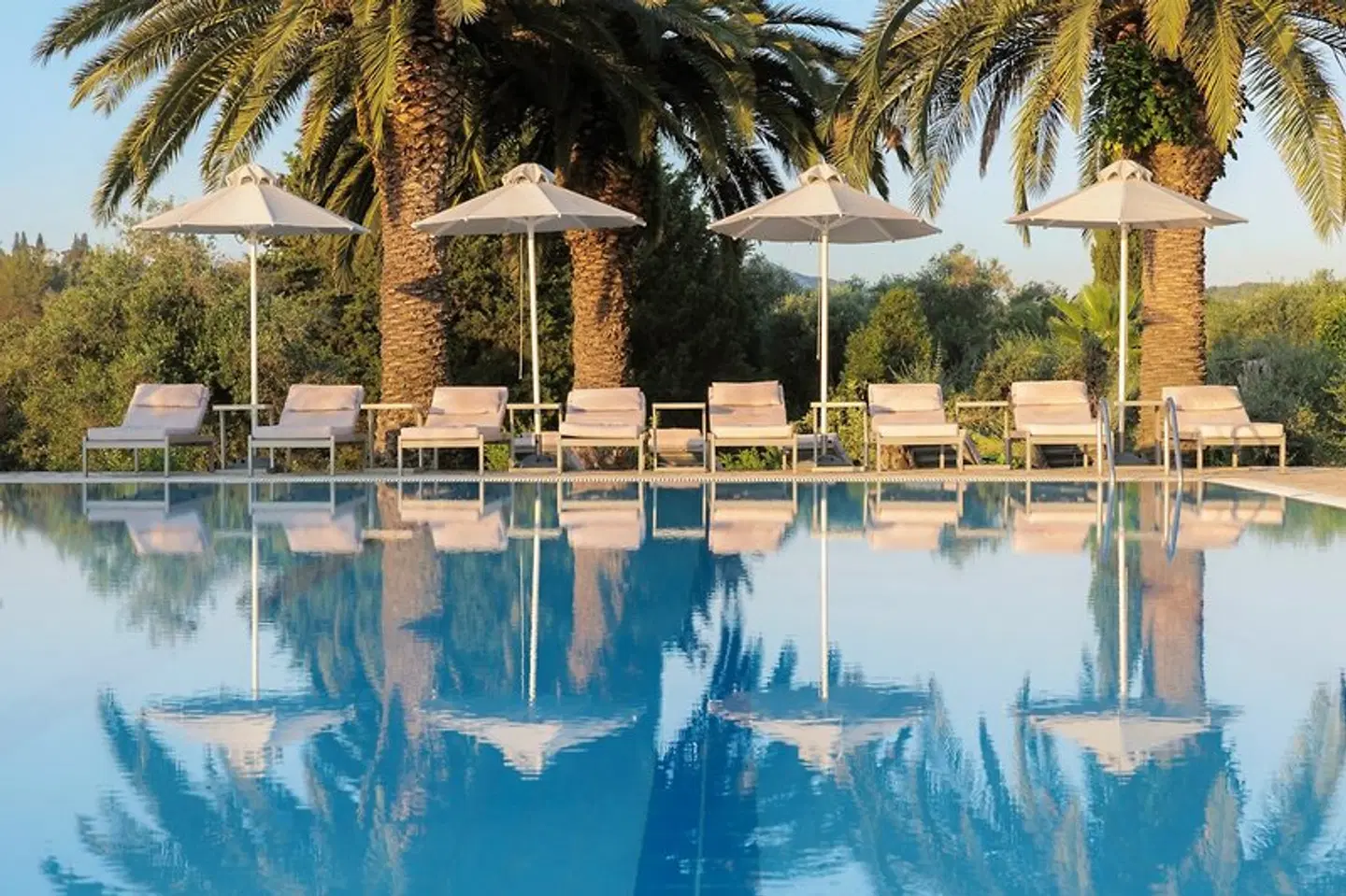 Paradise Hotel Corfu OUTDOOR_POOL