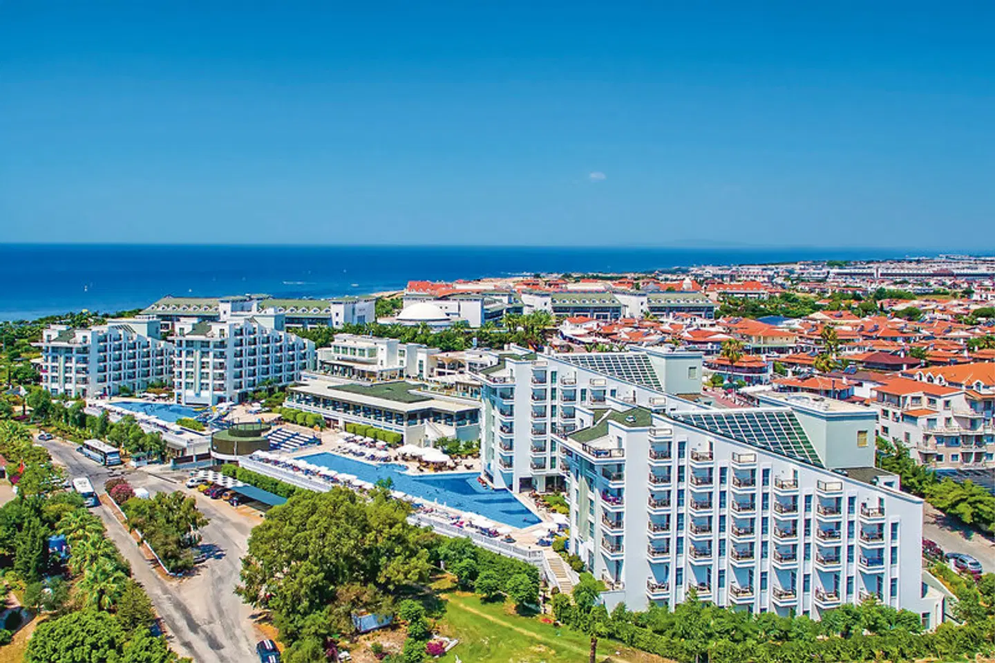 Royal Atlantis Spa & Resort EXTERIOR