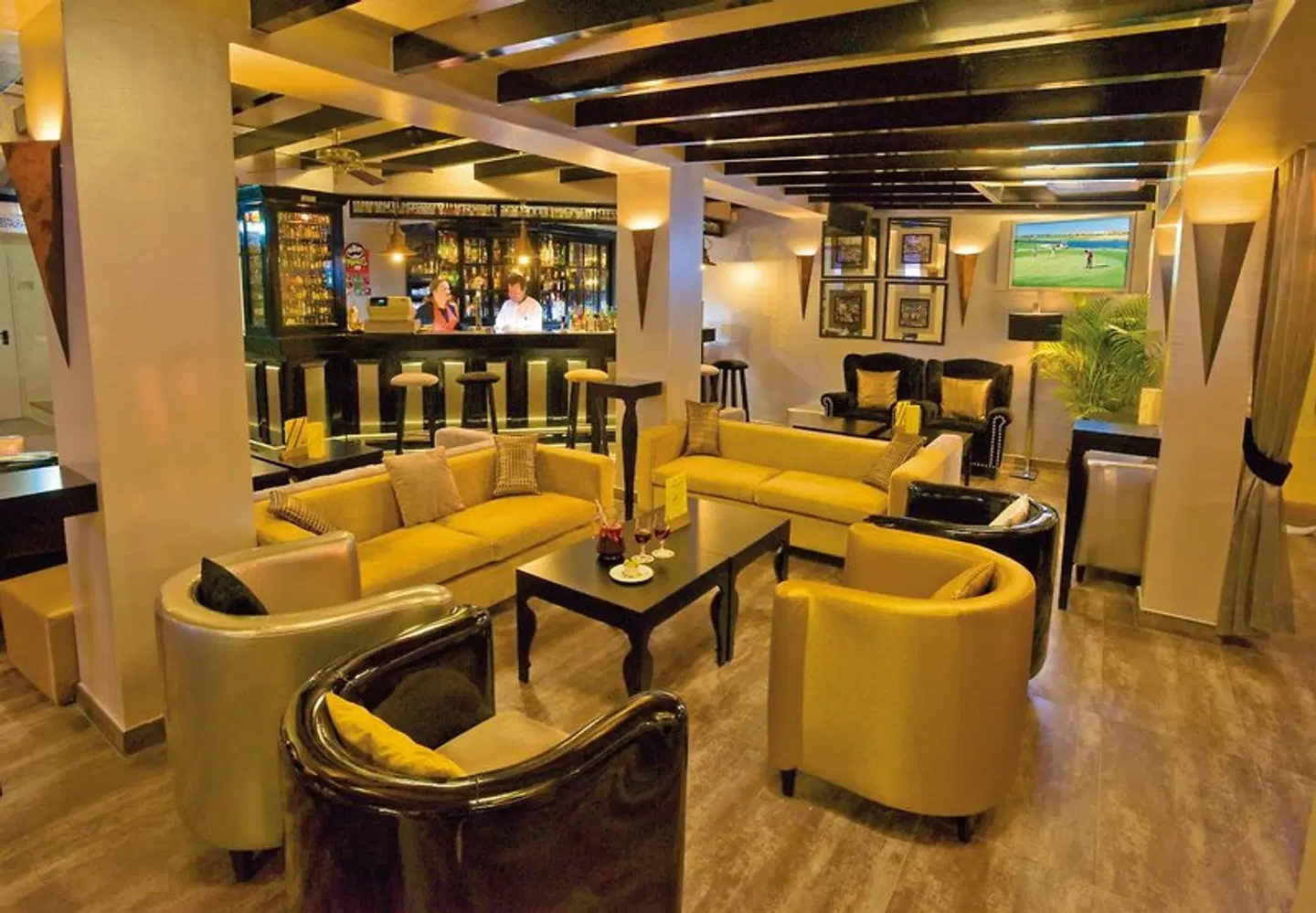 Do Cerro Bar
