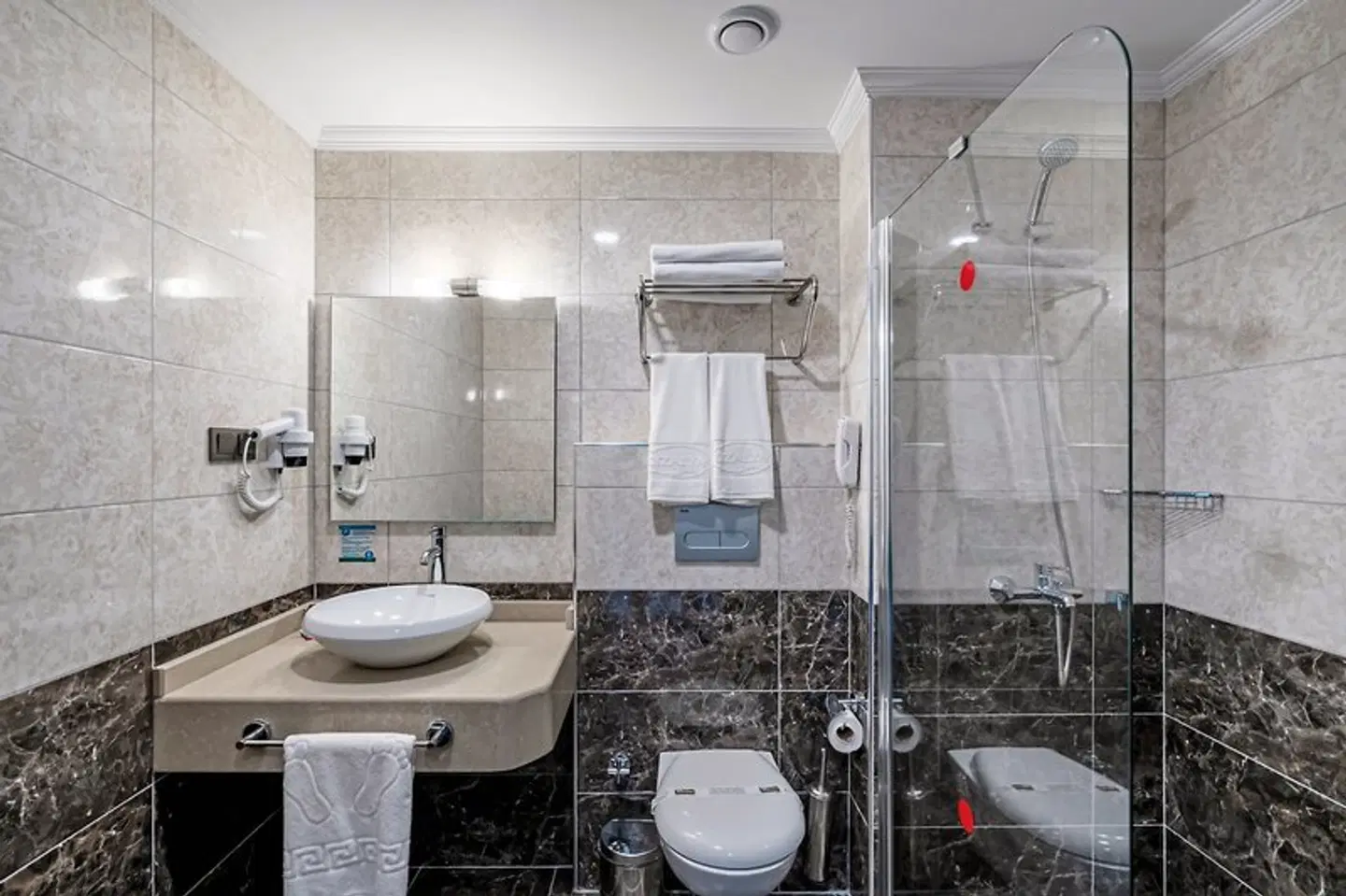 Club Dizalya Badezimmer