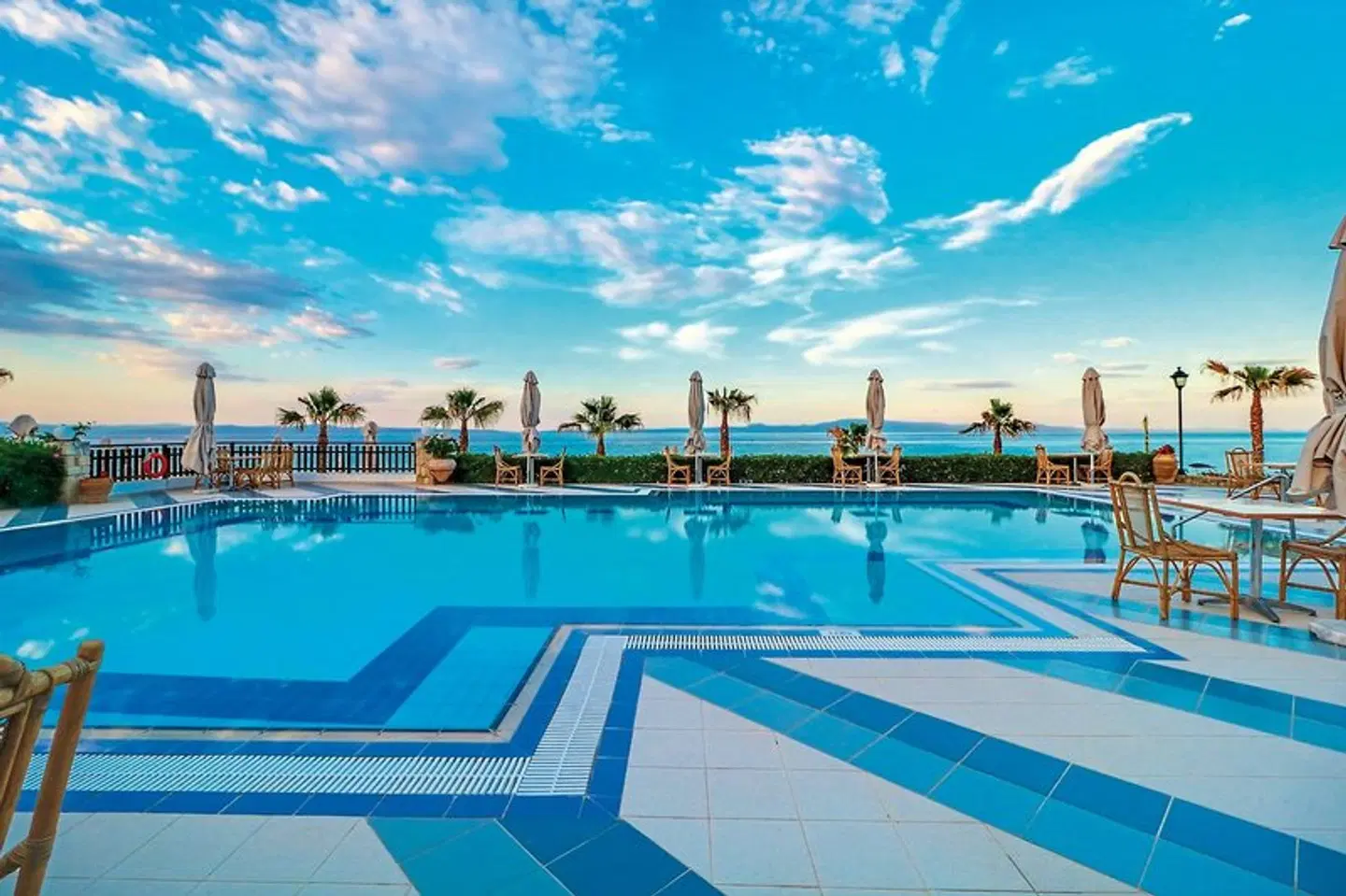 Aegean Melathron OUTDOOR_POOL