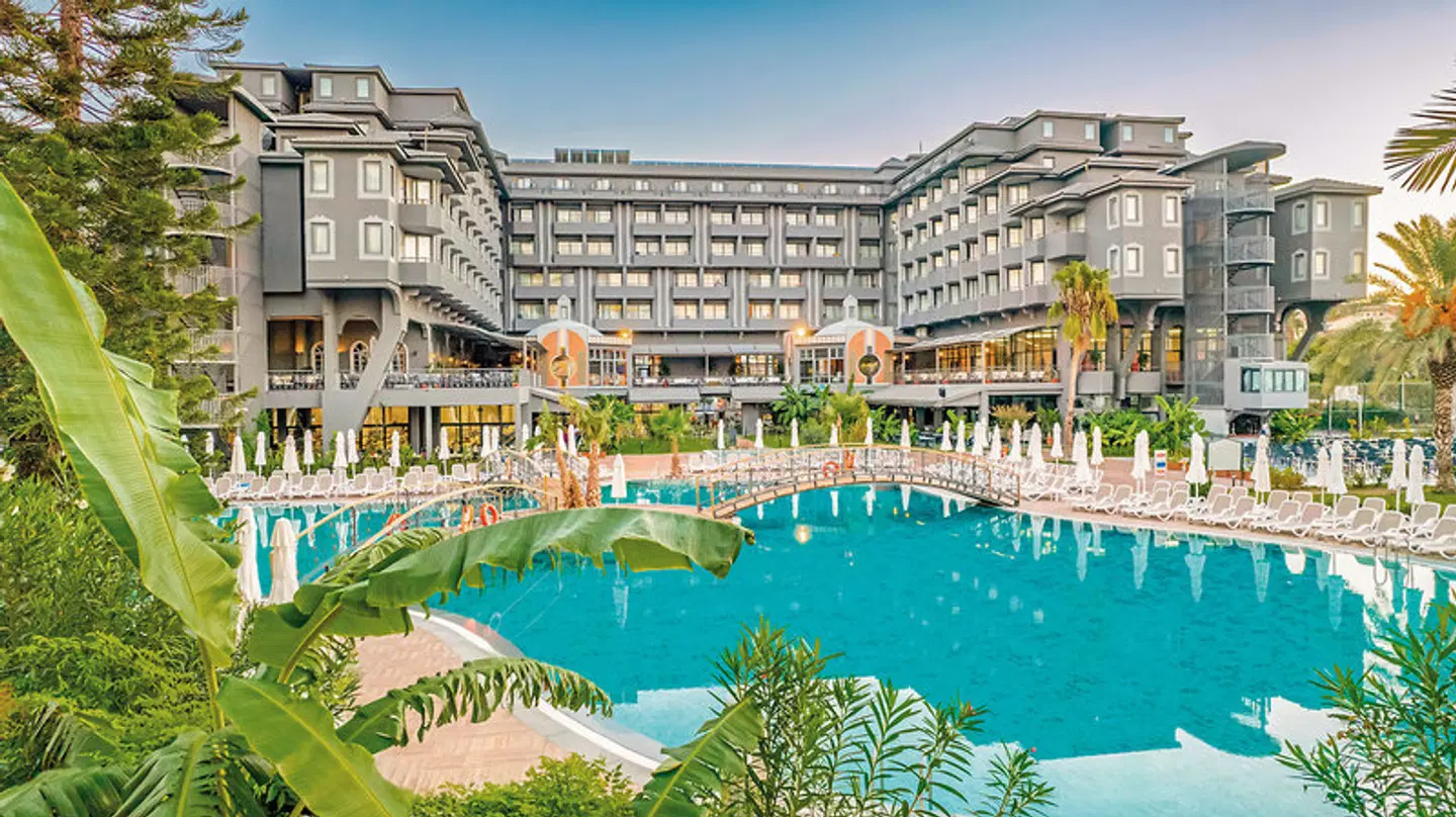 Nova Park OUTDOOR_POOL