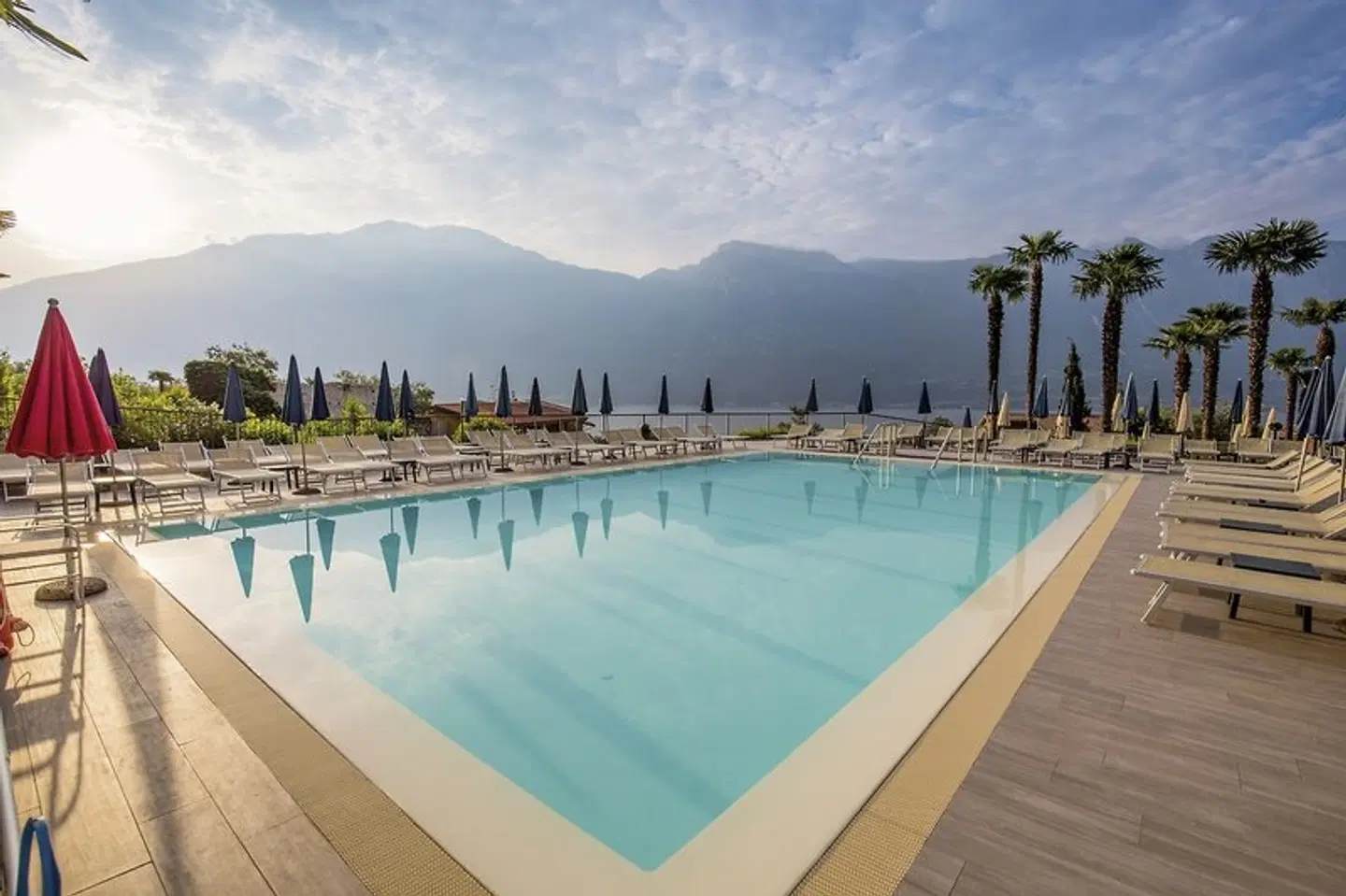 Hotel Royal Village OUTDOOR_POOL