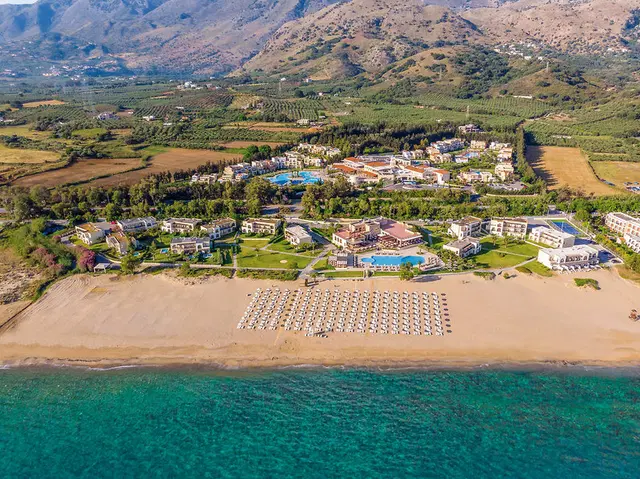 Pilot Beach Resort Strand