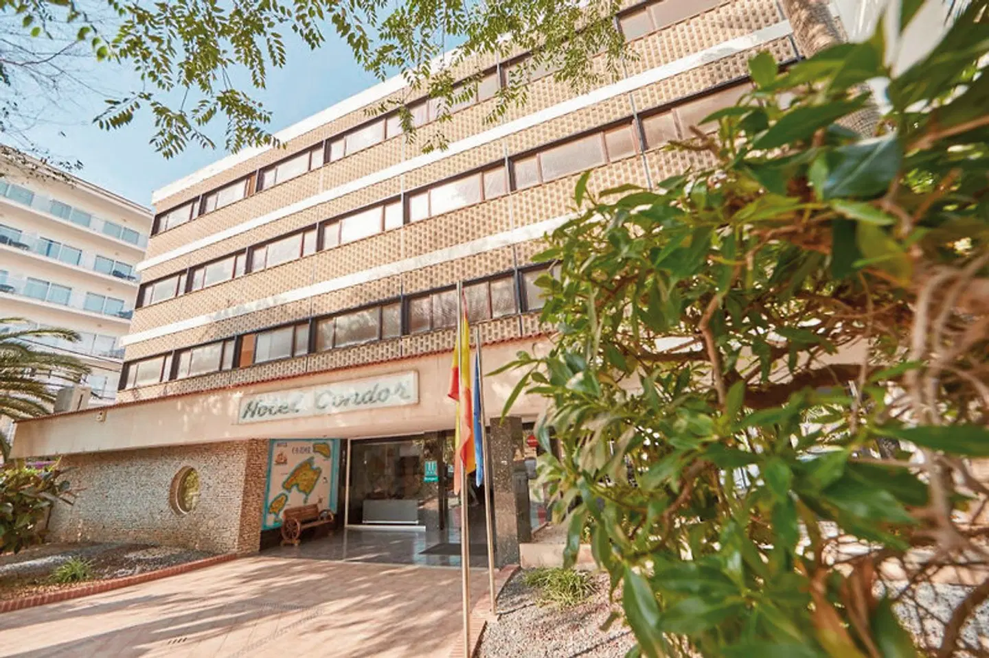 Nura Cóndor EXTERIOR