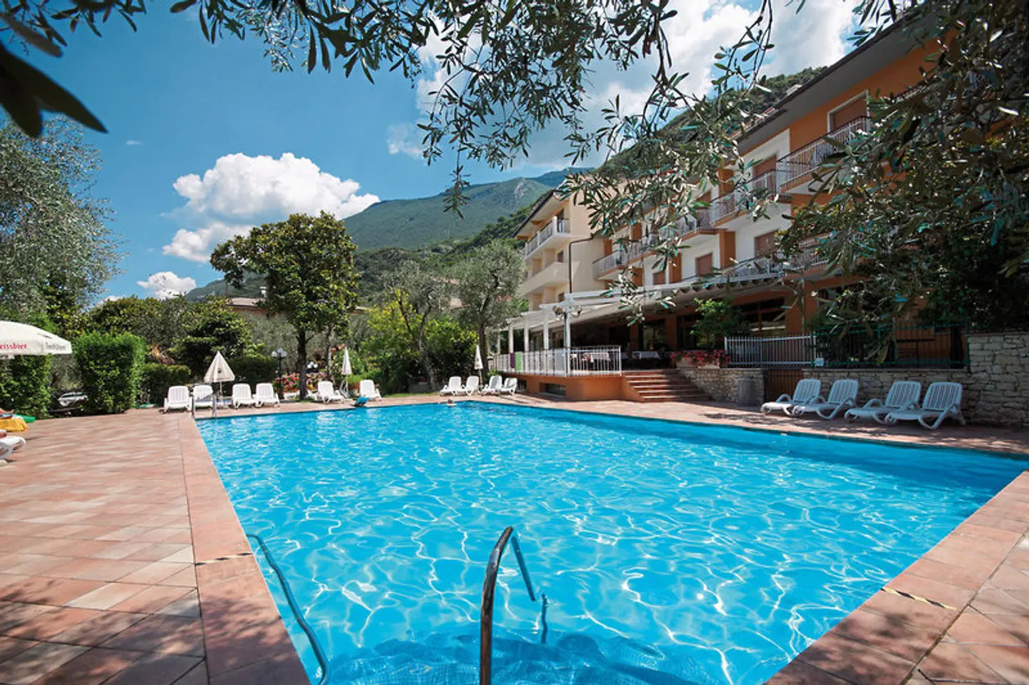 Residence Al Parco OUTDOOR_POOL