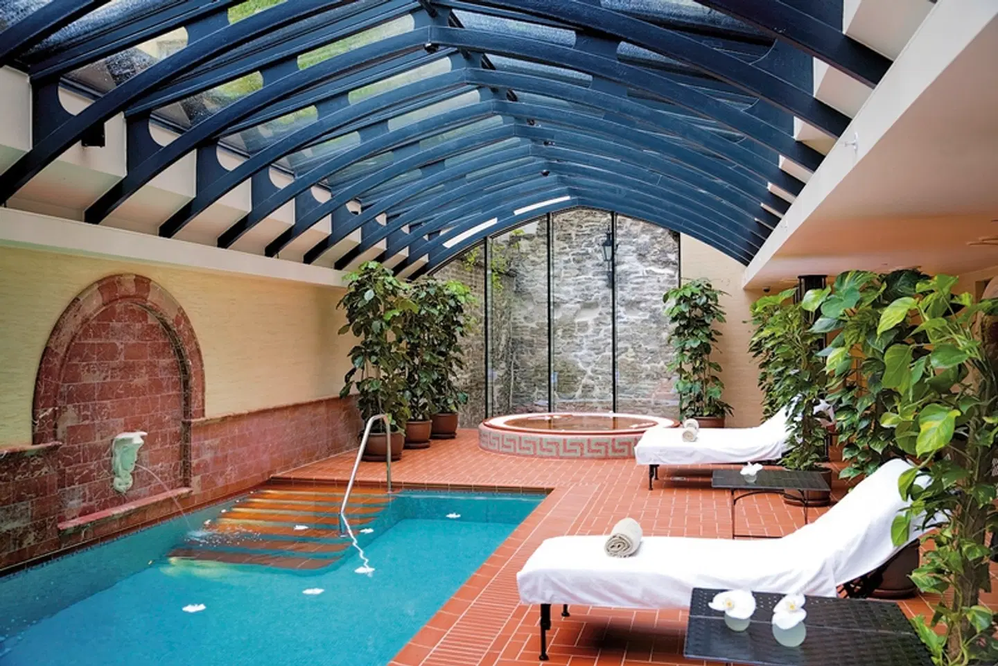 Hotel Telegraaf Hallenbad