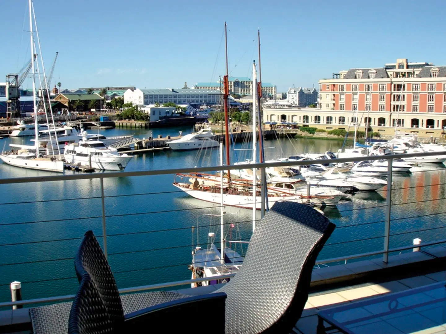 Waterfront Village OUTDOOR_POOL