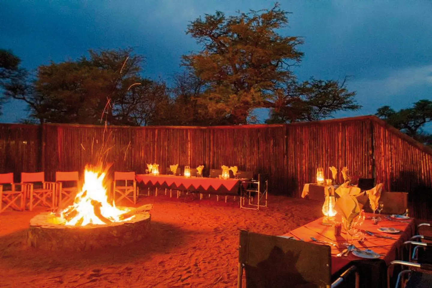 Intu Afrika Camelthorn Lodge Terrasse