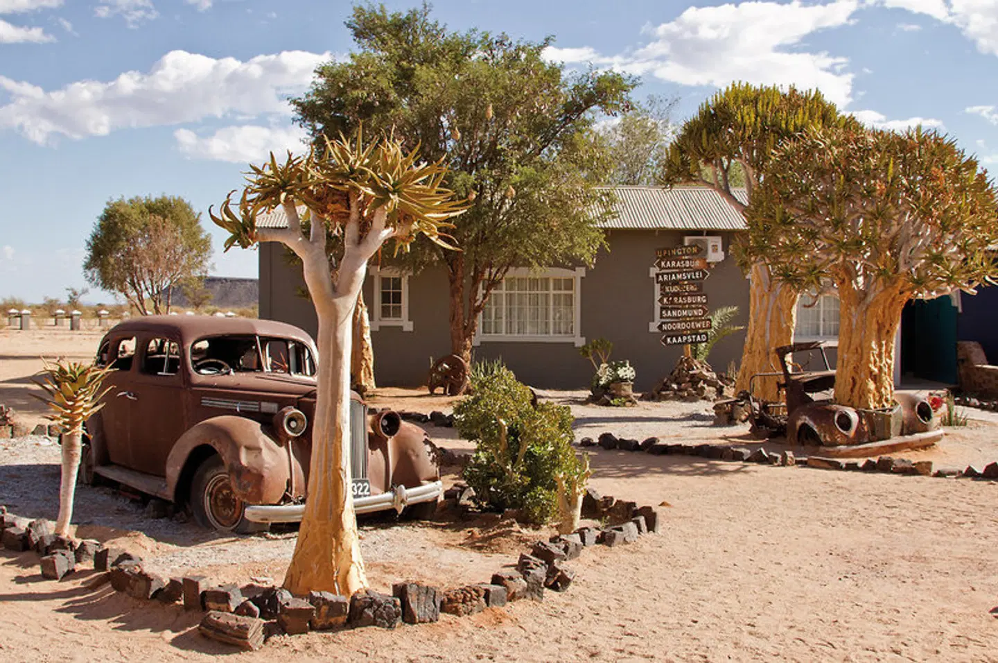 Canyon Roadhouse EXTERIOR