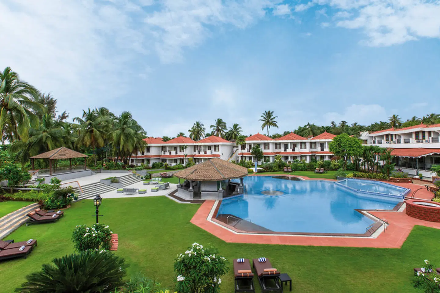 Heritage Village Resort & Spa, Goa OUTDOOR_POOL