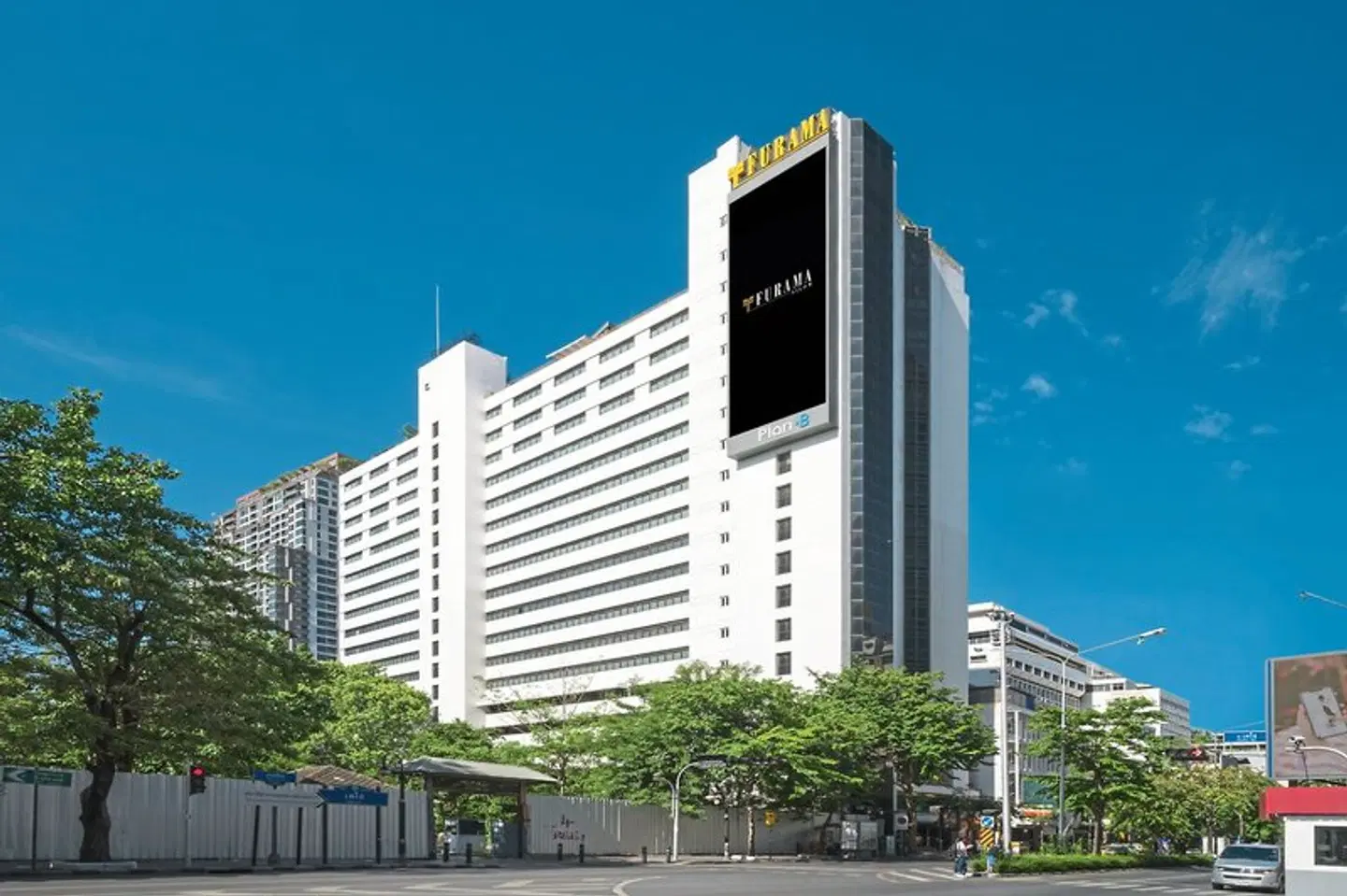 Furama Silom Bangkok EXTERIOR